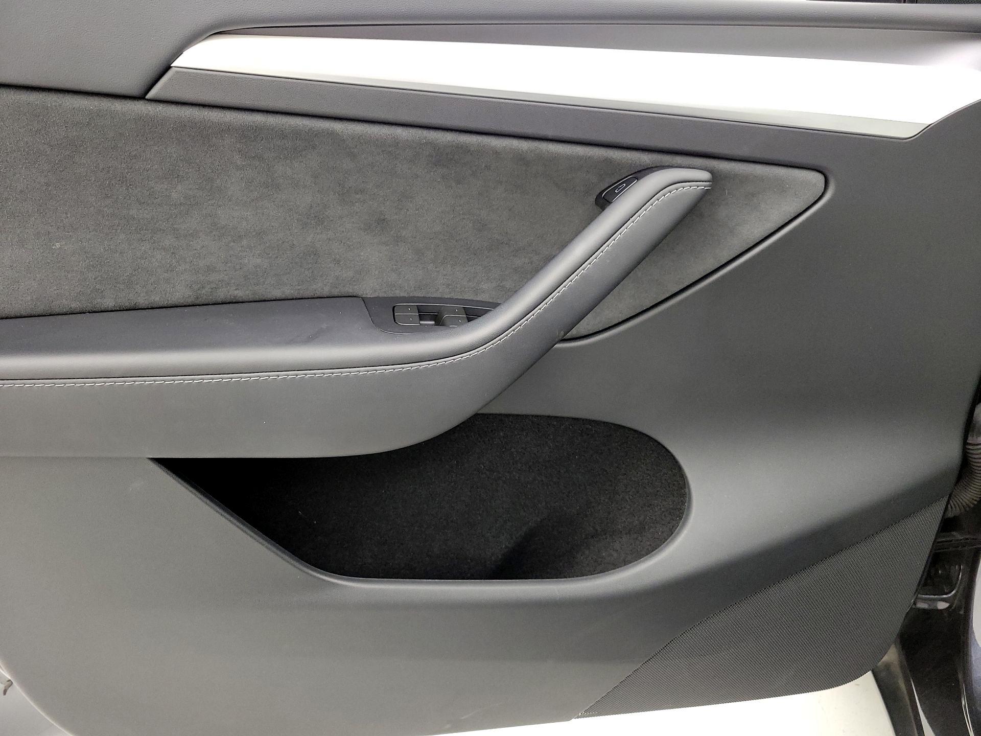 Thumbnail: 2024 Tesla Model Y - 12