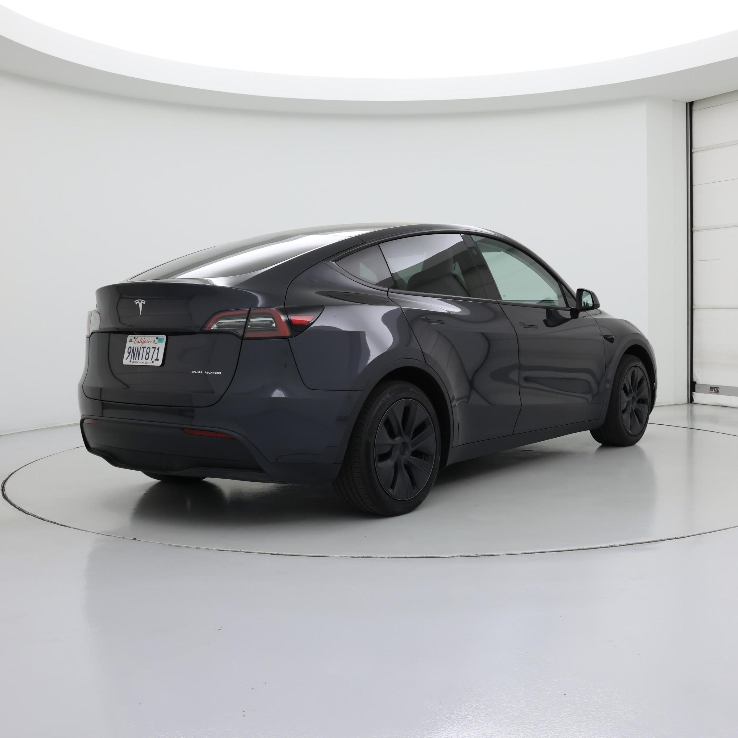 Thumbnail: 2024 Tesla Model Y - 8
