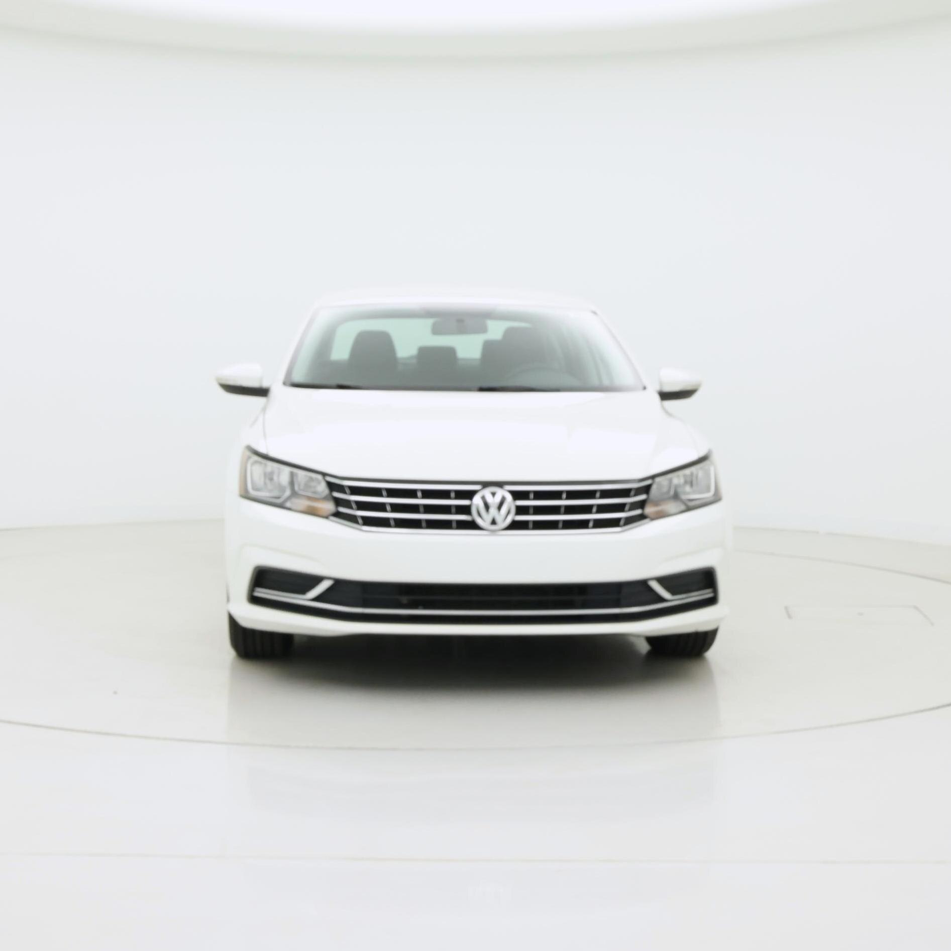 Thumbnail: 2016 Volkswagen Passat - 5