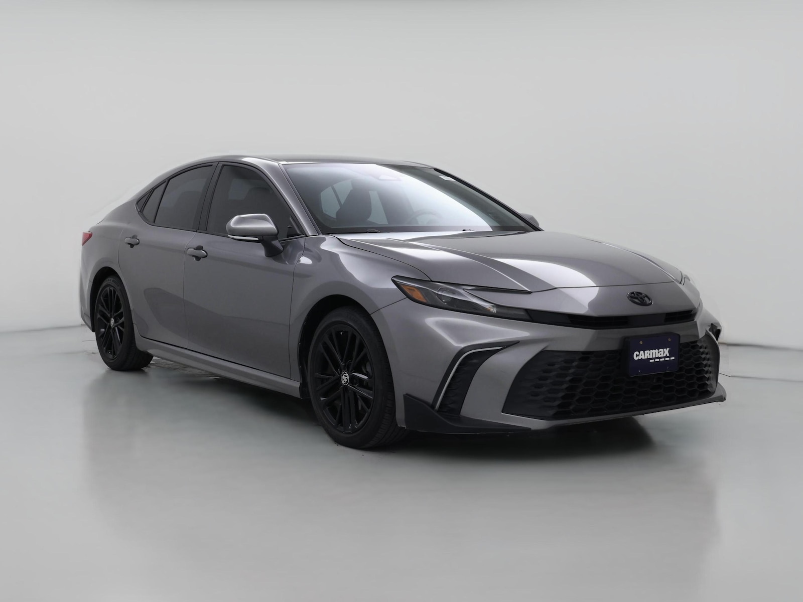 2025 Toyota Camry SE - Photo 1