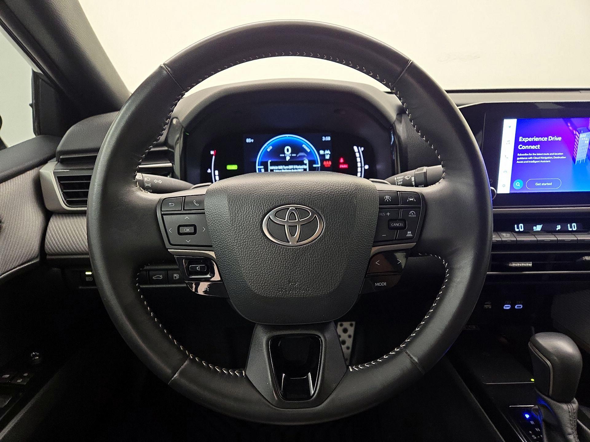 Thumbnail: 2025 Toyota Camry - 10