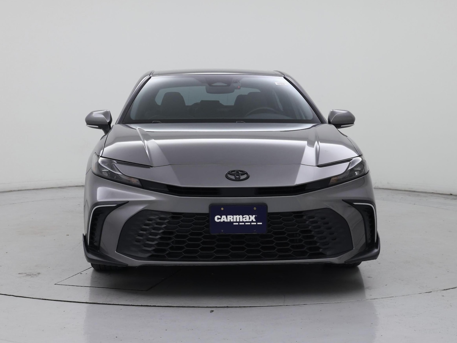 2025 Toyota Camry SE - Photo 6