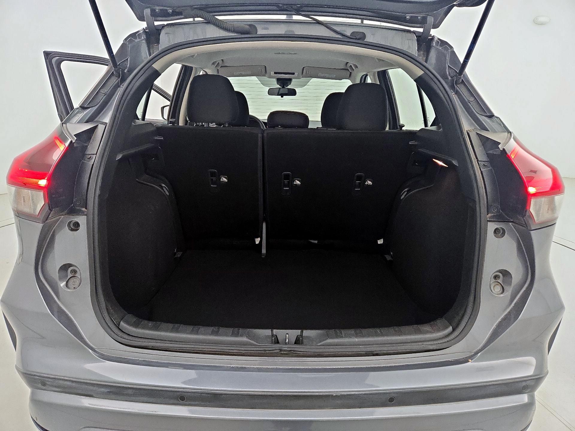 Thumbnail: 2021 Nissan Kicks - 19