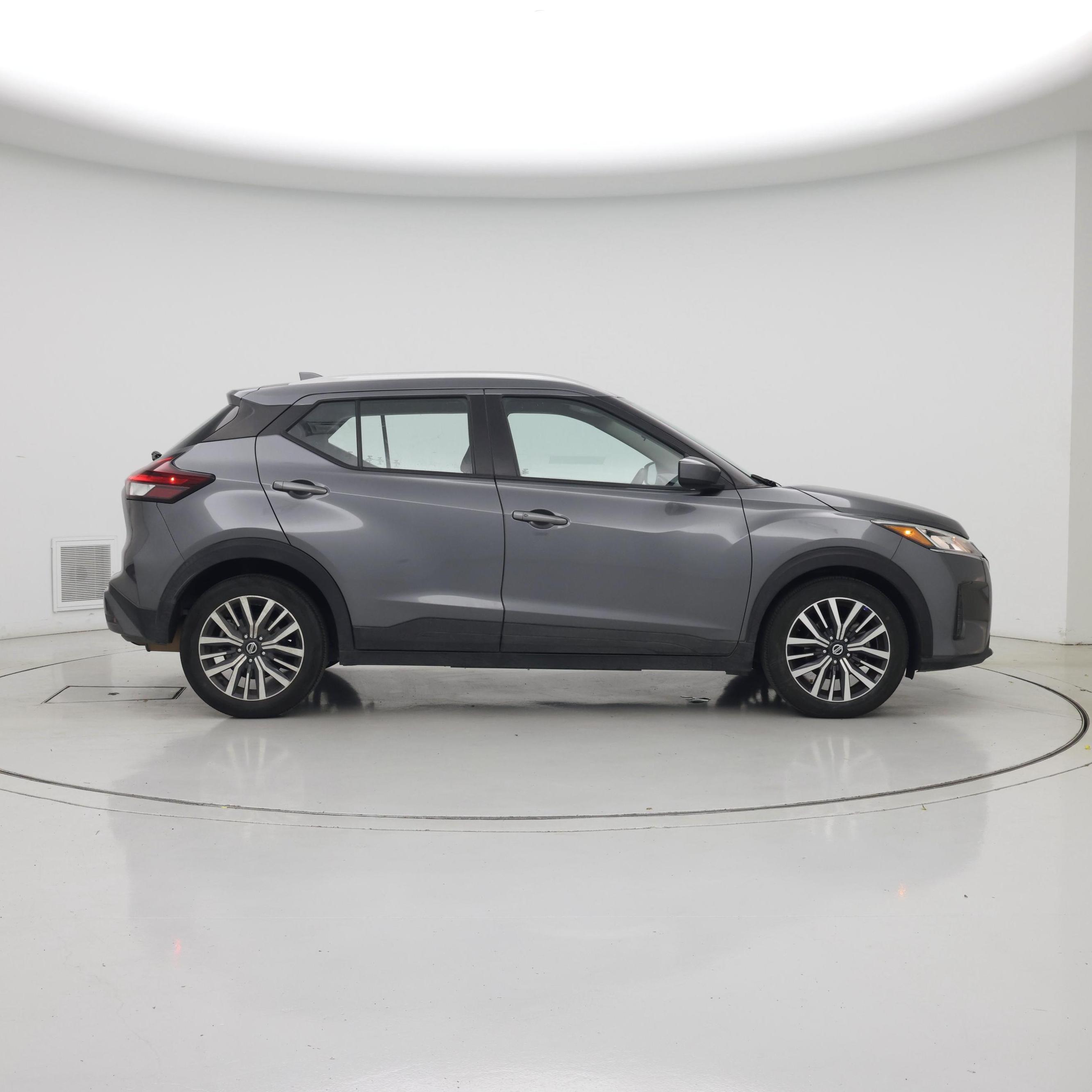 Thumbnail: 2021 Nissan Kicks - 7