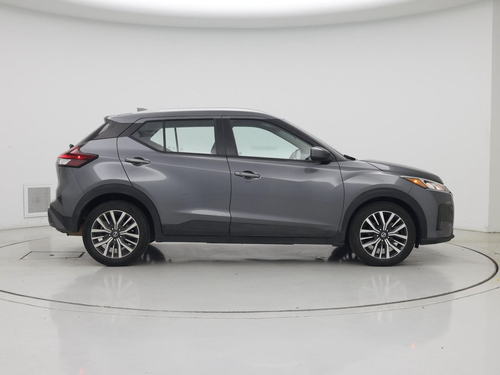 2021 Nissan Kicks SV - Photo 8