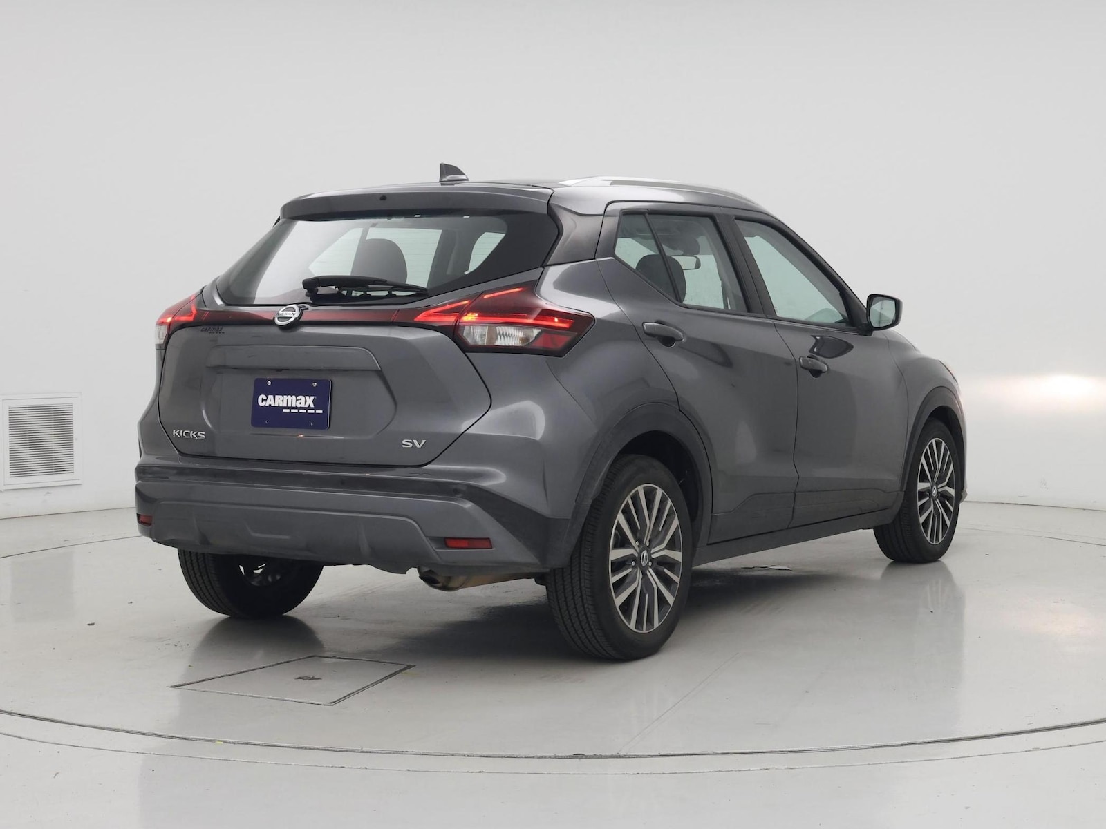 2021 Nissan Kicks SV - Photo 9
