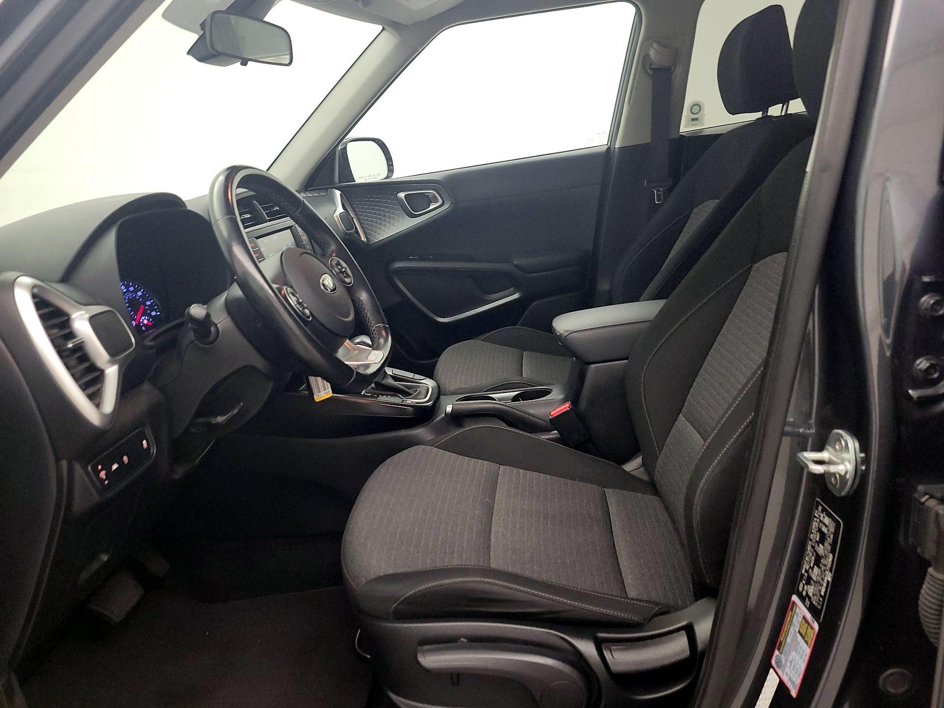 Thumbnail: 2020 Kia Soul - 11