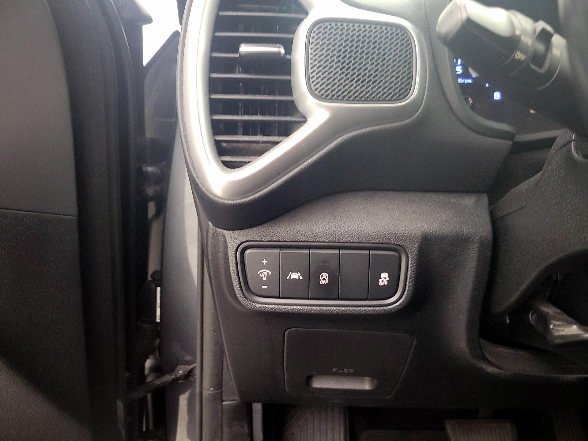 Thumbnail: 2020 Kia Soul - 13
