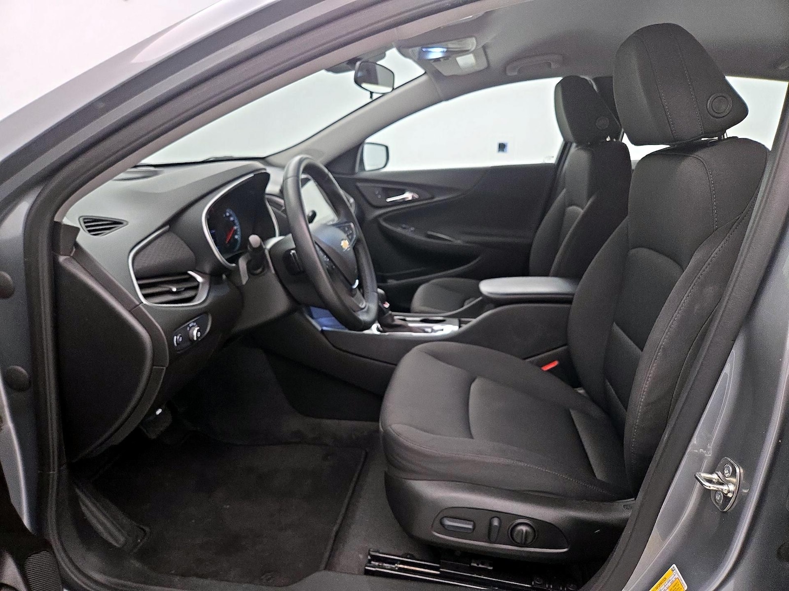 2024 Chevrolet Malibu RS - Photo 12