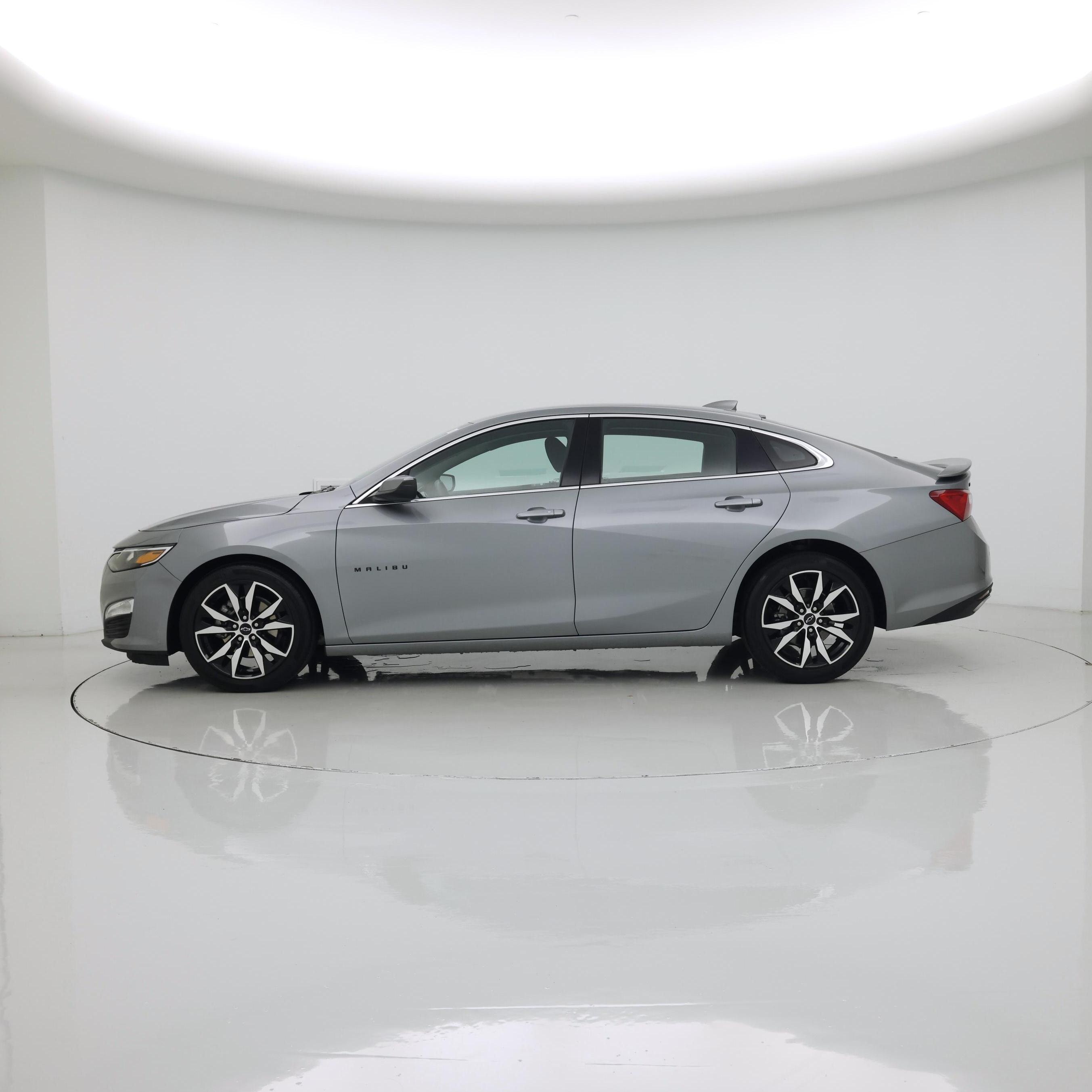 Thumbnail: 2024 Chevrolet Malibu - 3