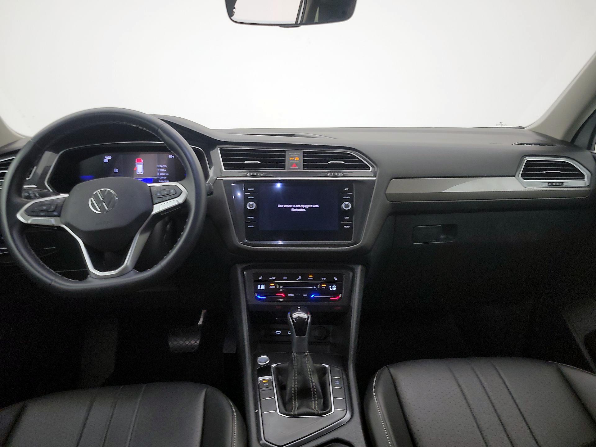 Thumbnail: 2024 Volkswagen Tiguan - 9