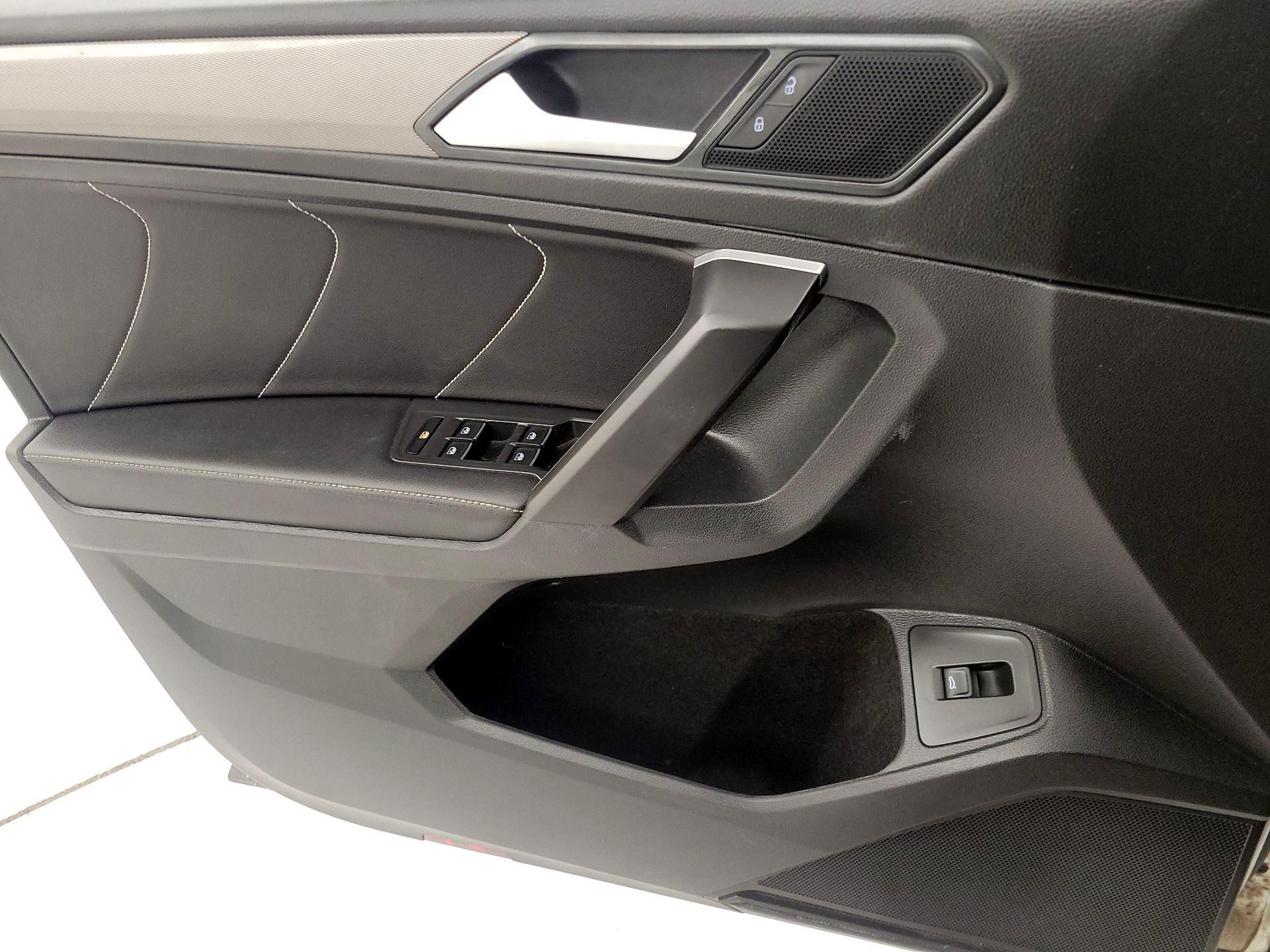 Thumbnail: 2024 Volkswagen Tiguan - 12