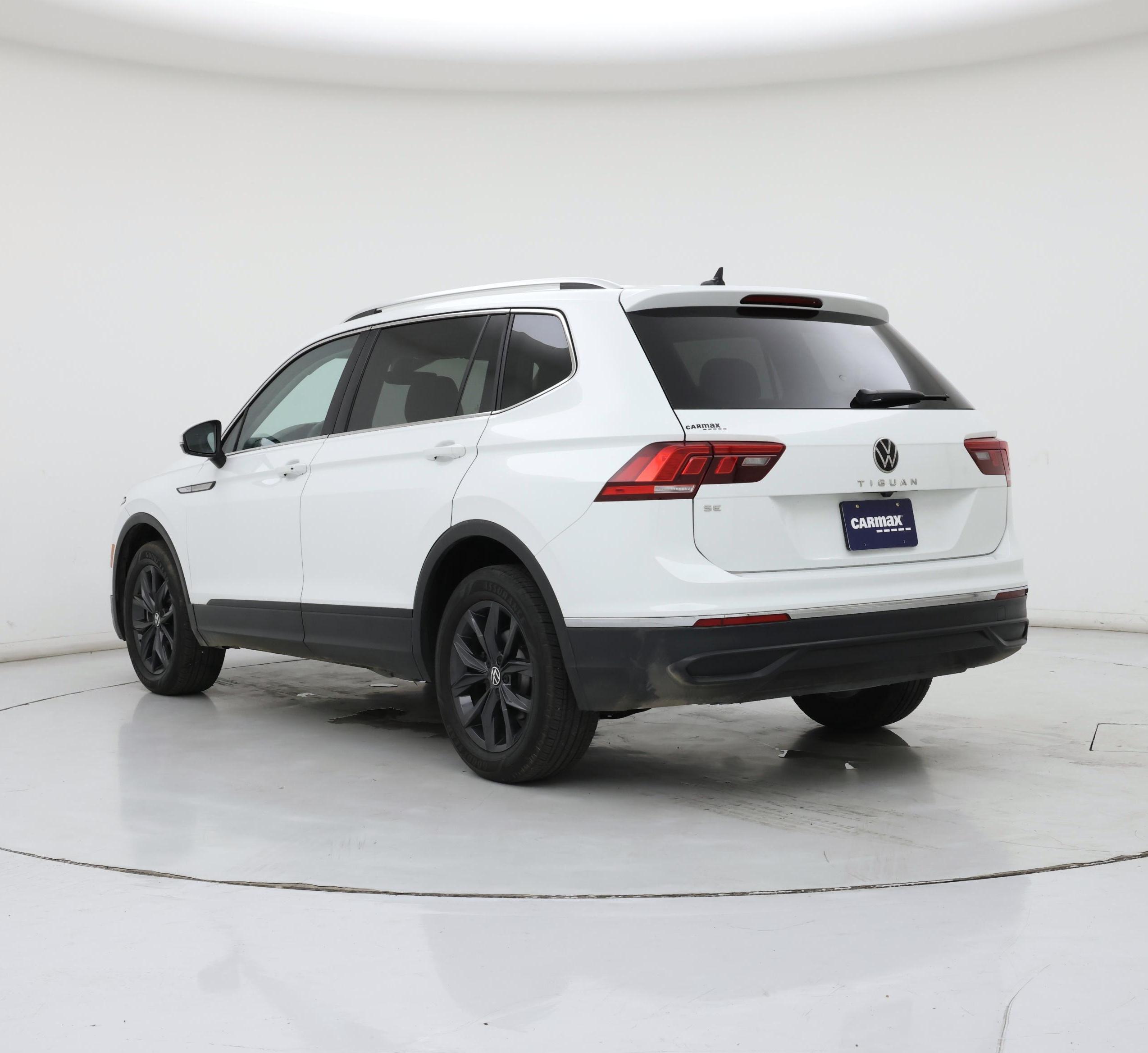 Thumbnail: 2024 Volkswagen Tiguan - 2
