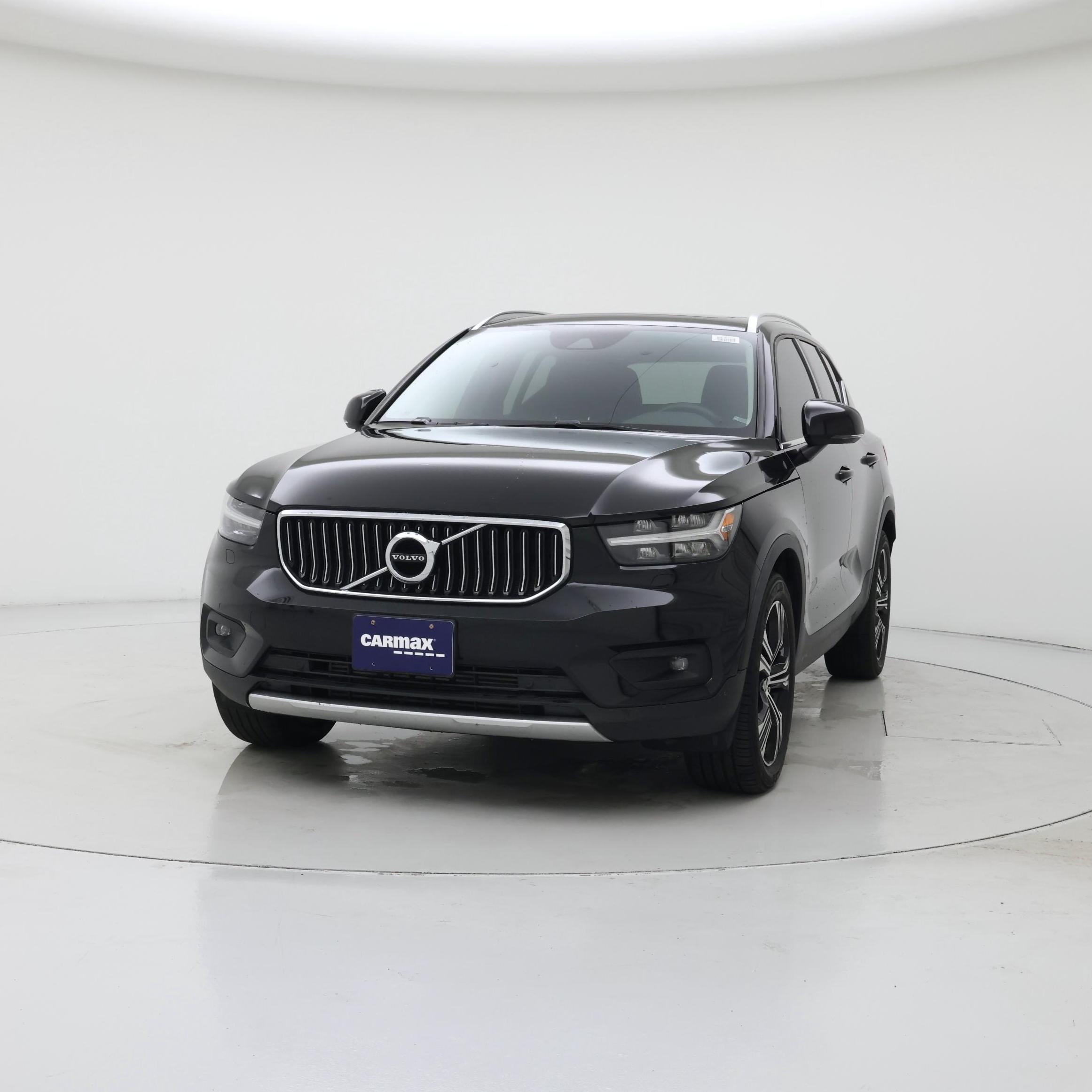 Thumbnail: 2022 Volvo XC40 - 4