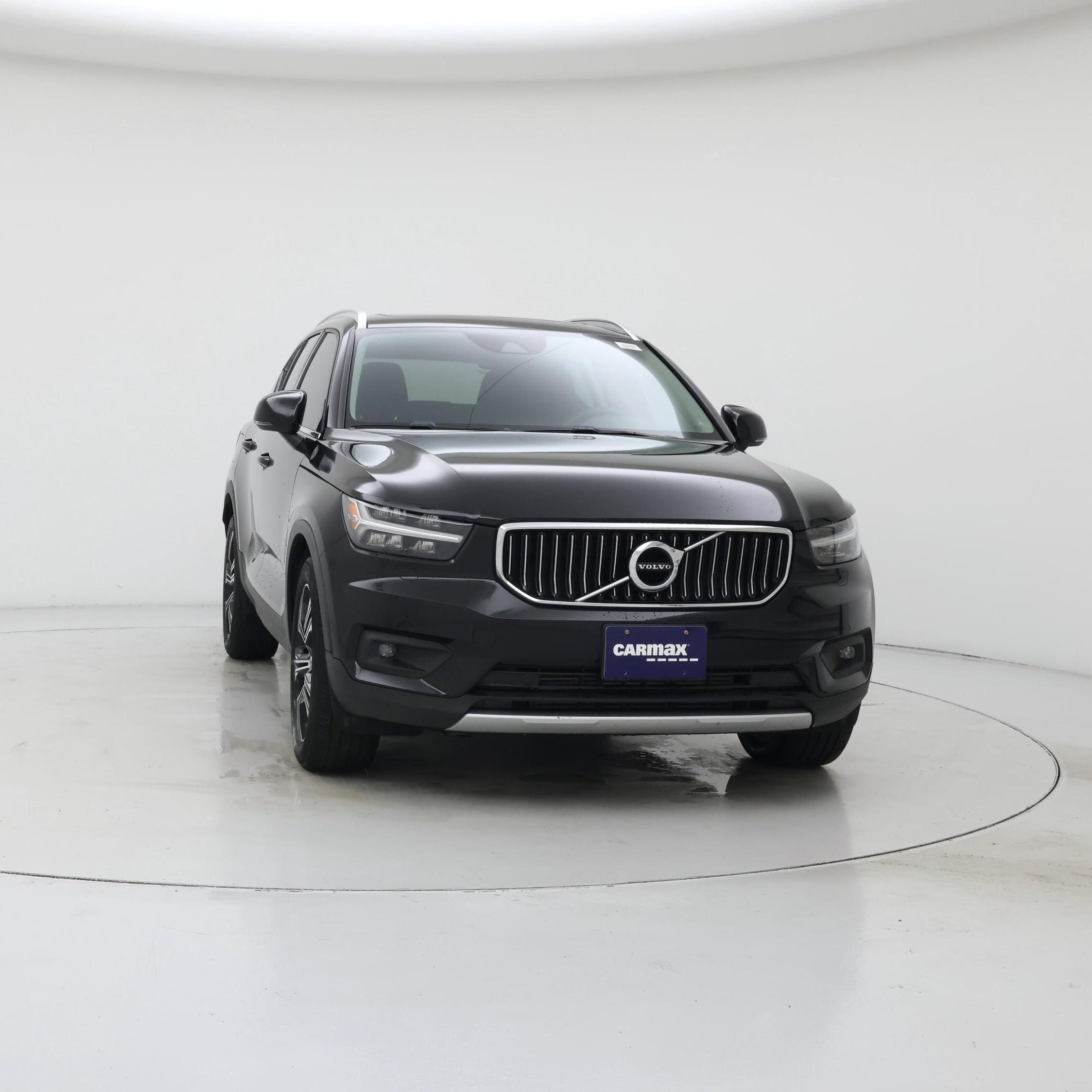 Thumbnail: 2022 Volvo XC40 - 5