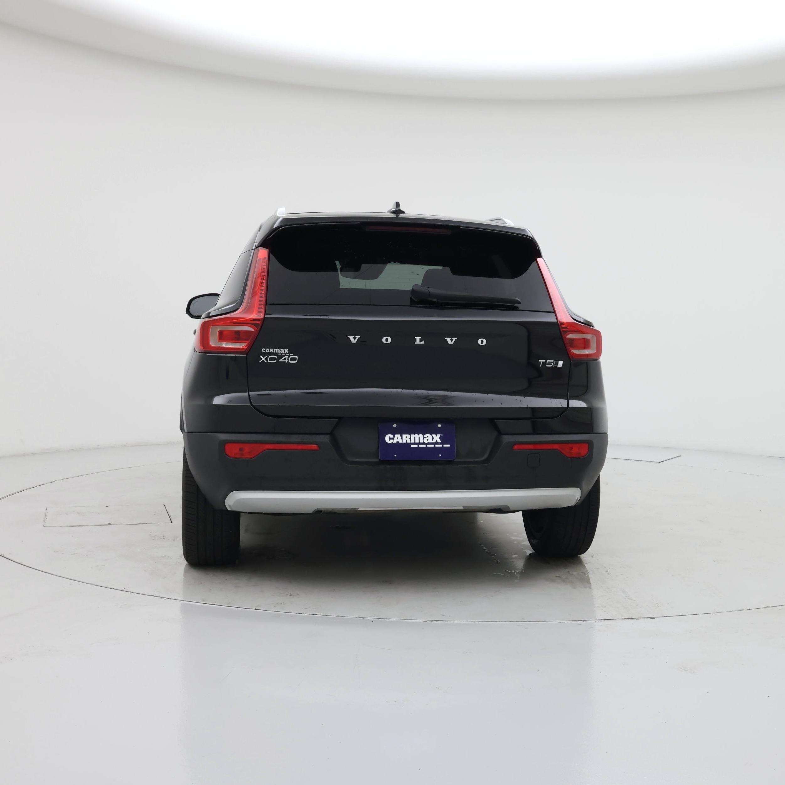 Thumbnail: 2022 Volvo XC40 - 6