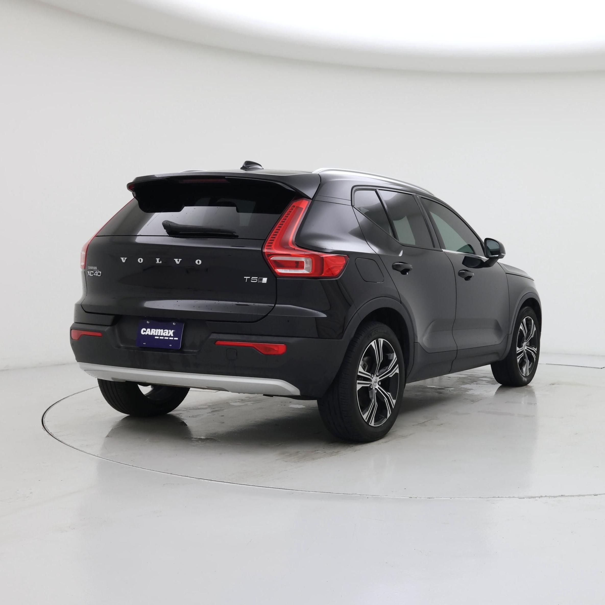 Thumbnail: 2022 Volvo XC40 - 8