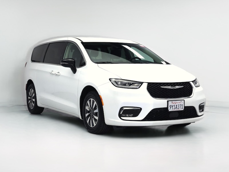 2024 Chrysler Pacifica Select