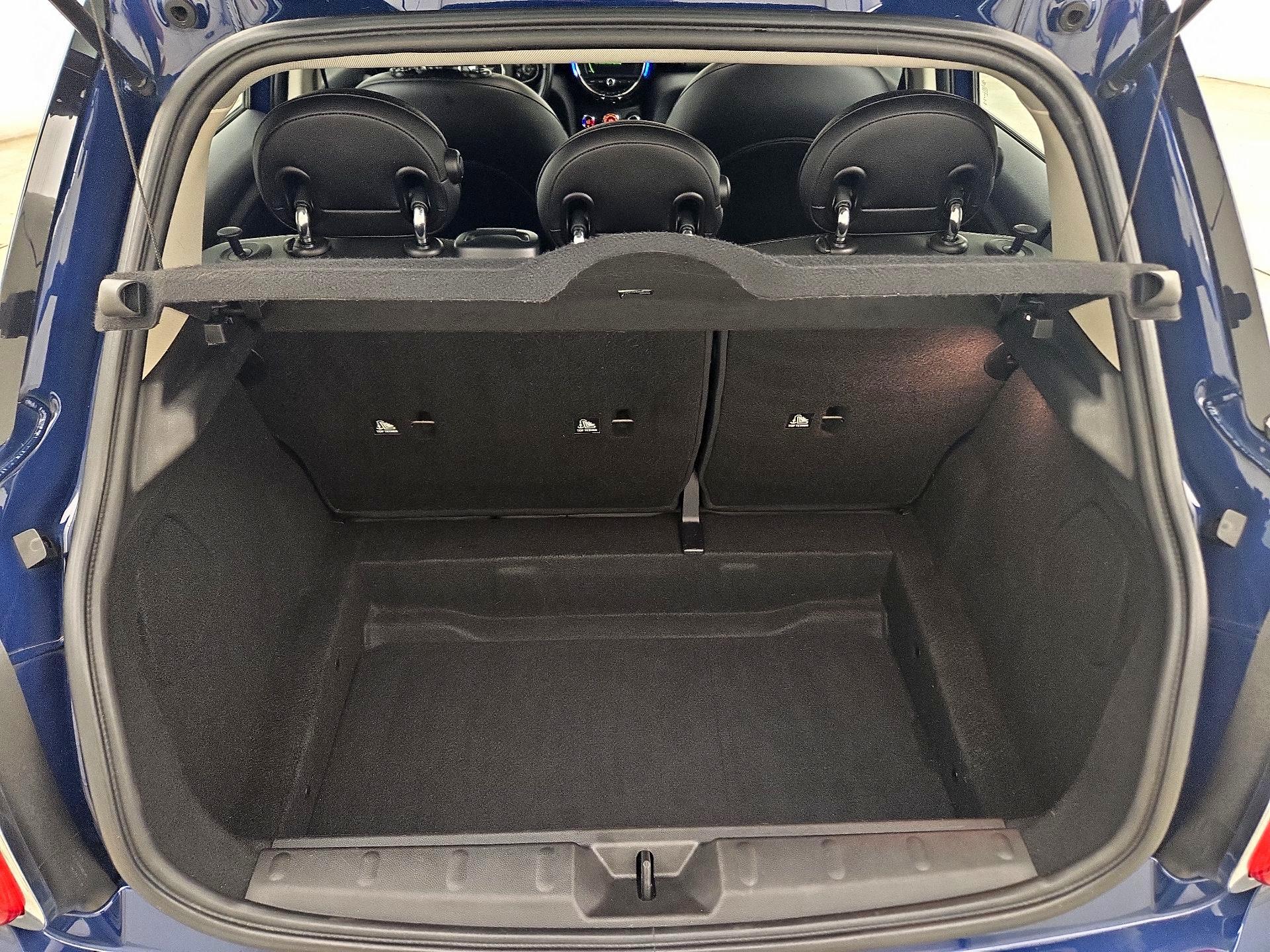 Thumbnail: 2017 MINI Cooper Hardtop - 16