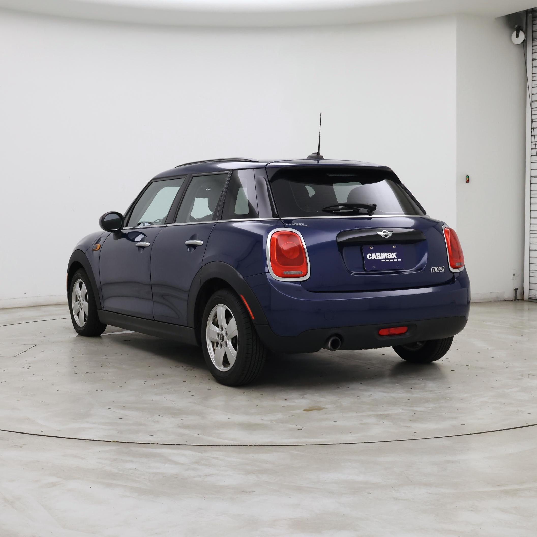 Thumbnail: 2017 MINI Cooper Hardtop - 2
