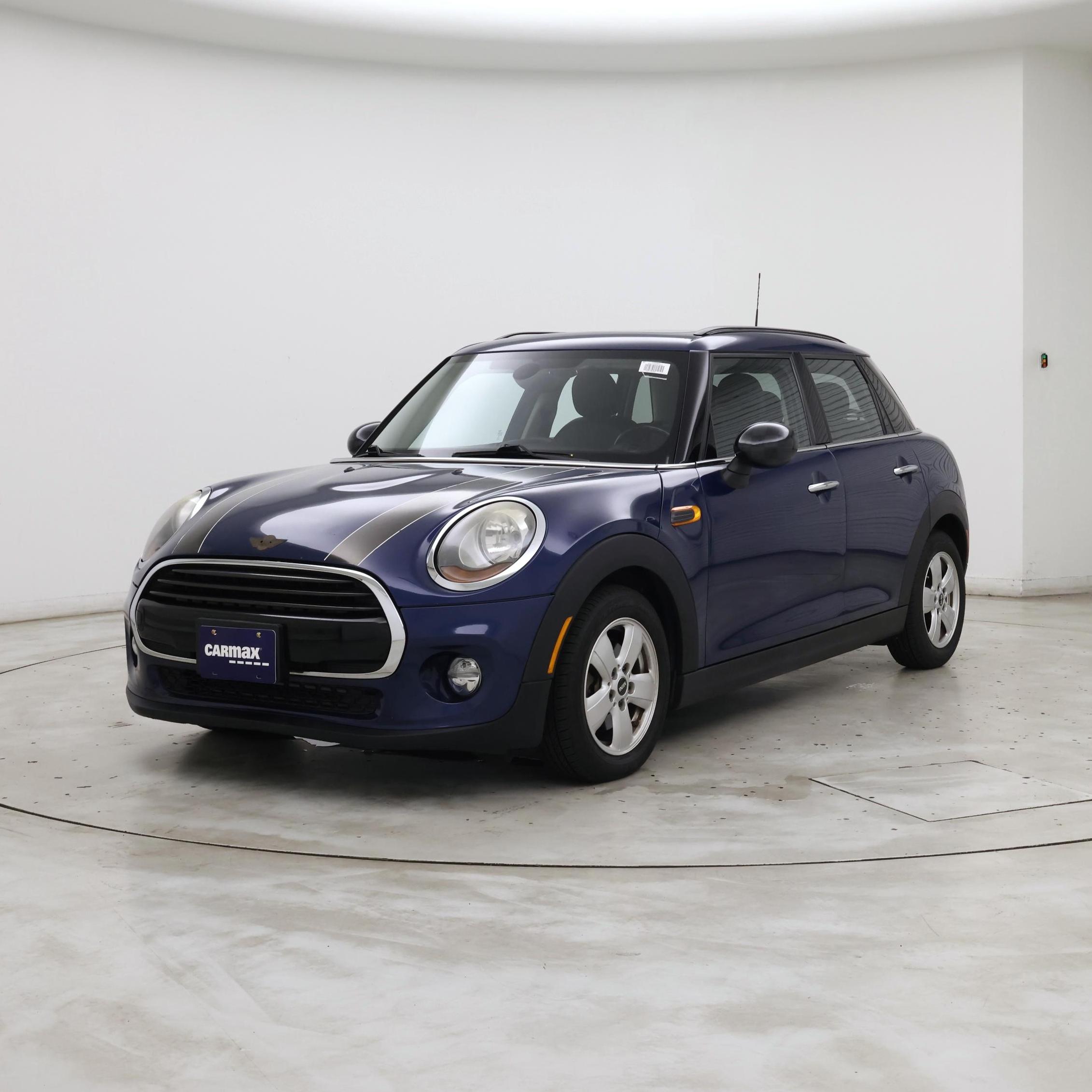 Thumbnail: 2017 MINI Cooper Hardtop - 4
