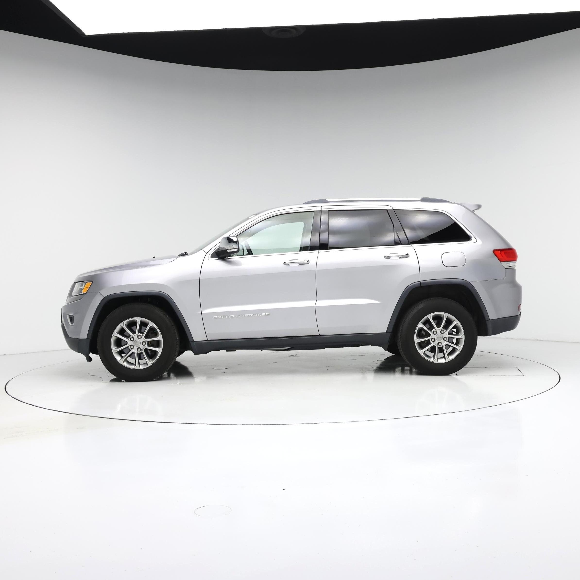 Thumbnail: 2015 Jeep Grand Cherokee - 3