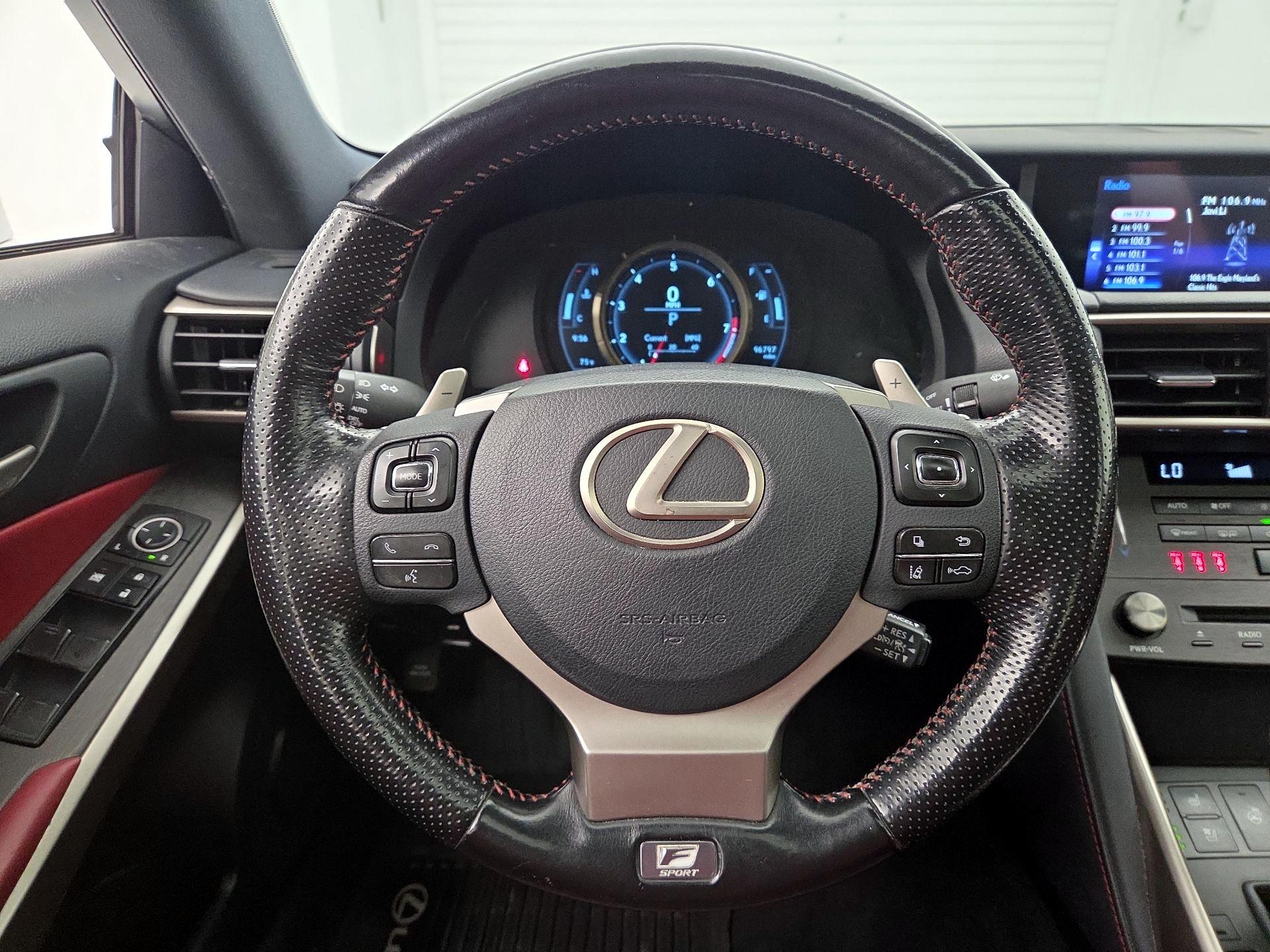 Thumbnail: 2019 Lexus IS - 10