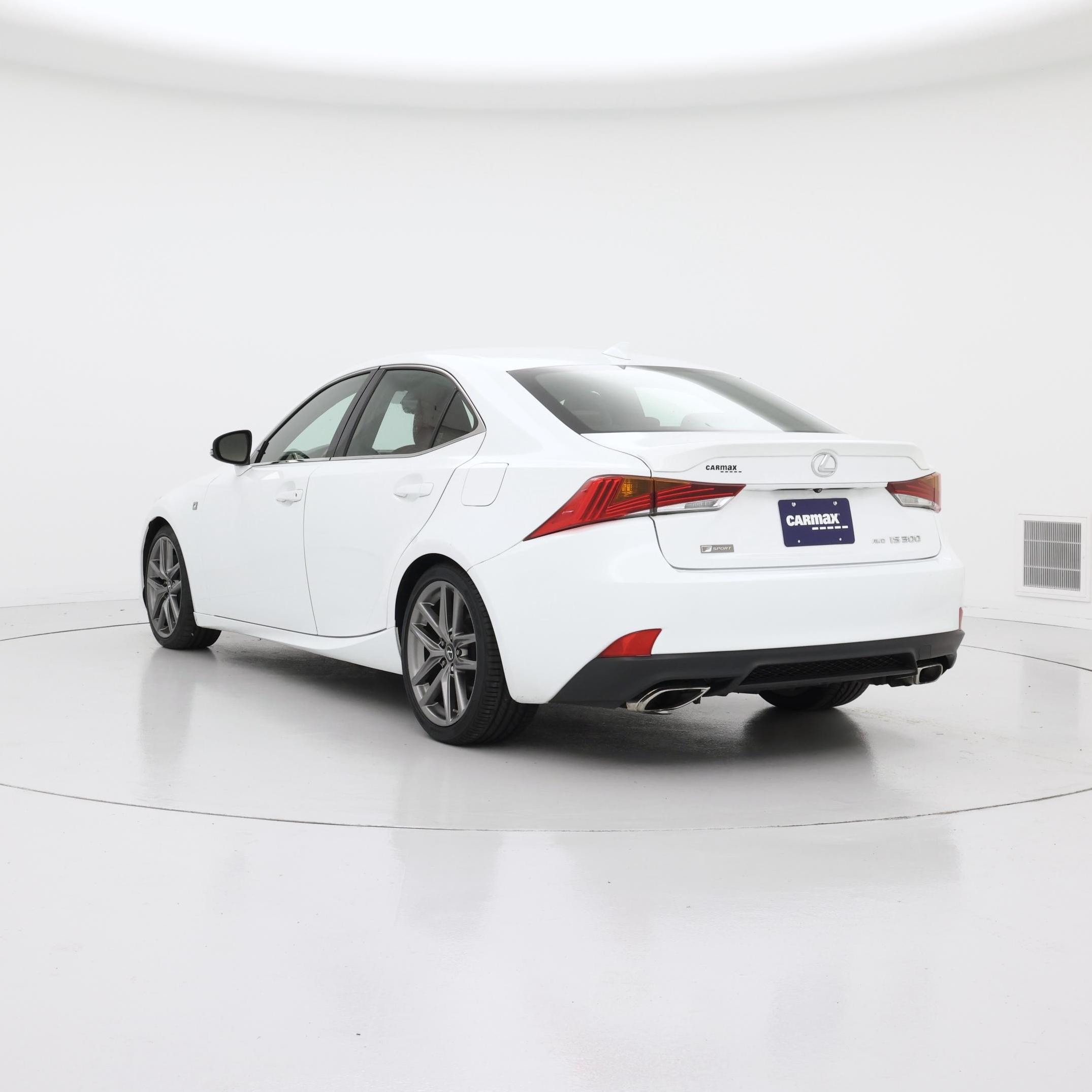 Thumbnail: 2019 Lexus IS - 2