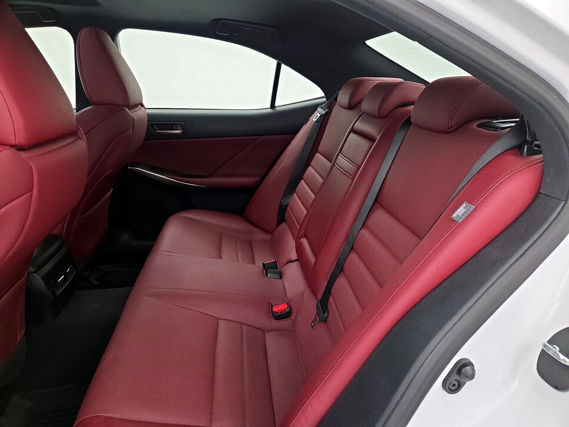 Thumbnail: 2019 Lexus IS - 20