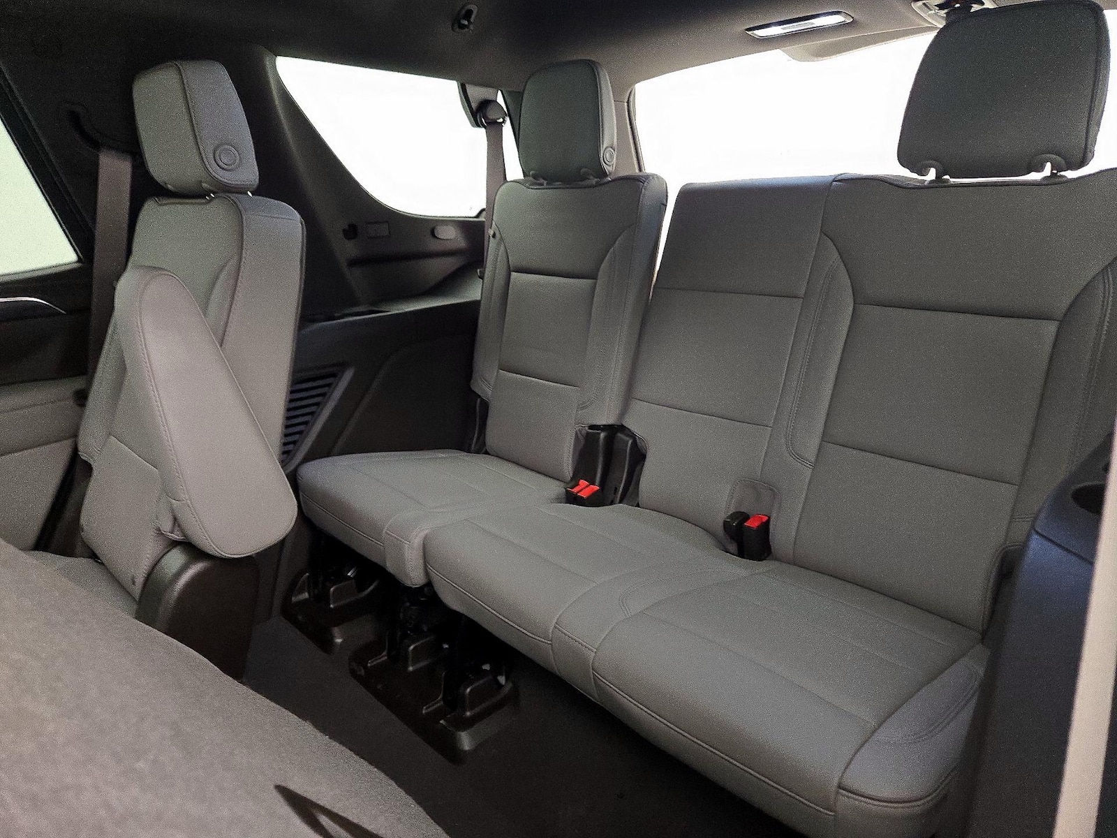 2024 GMC Yukon SLT - Photo 21