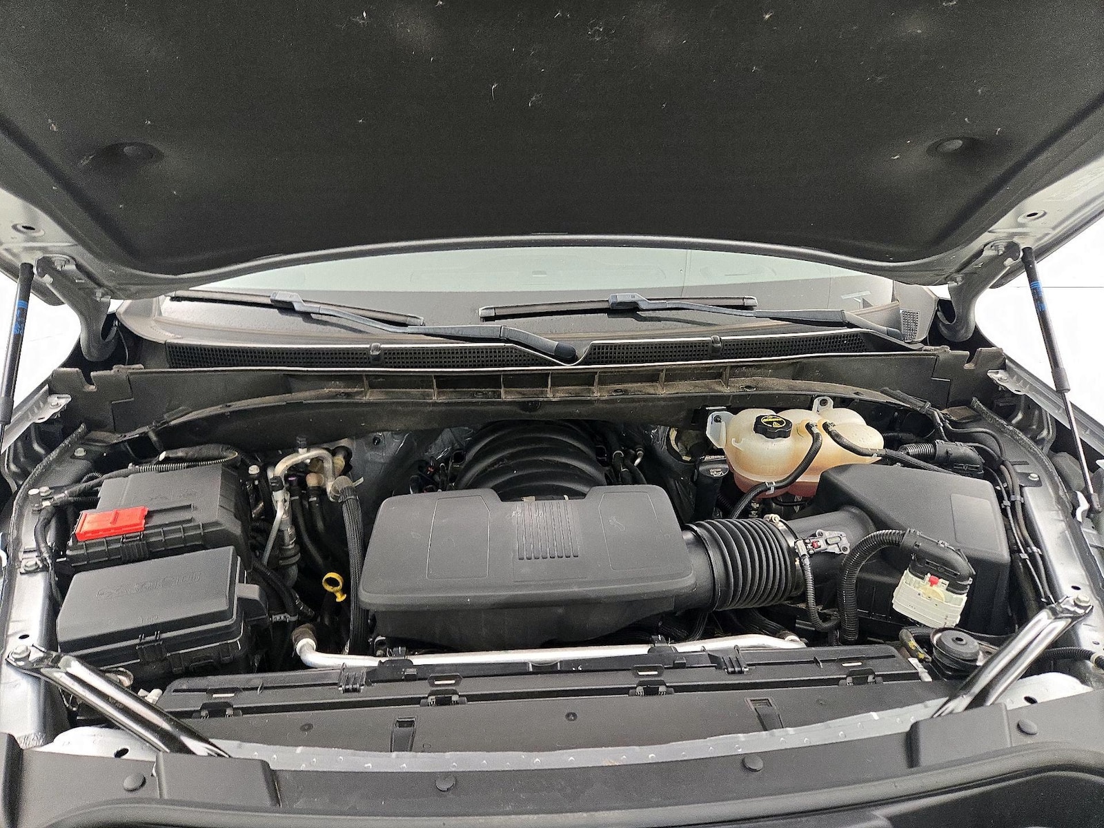 2024 GMC Yukon SLT - Photo 23