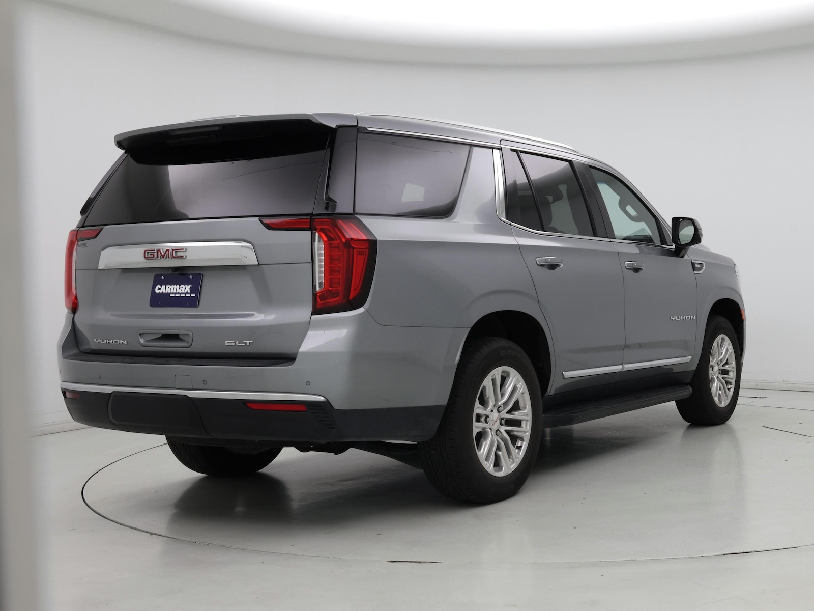 2024 GMC Yukon SLT - Photo 9