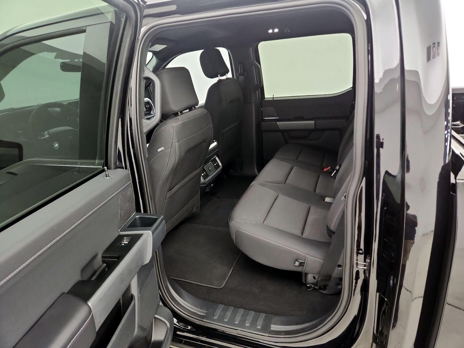 2025 Ford F-150 XLT - Photo 21