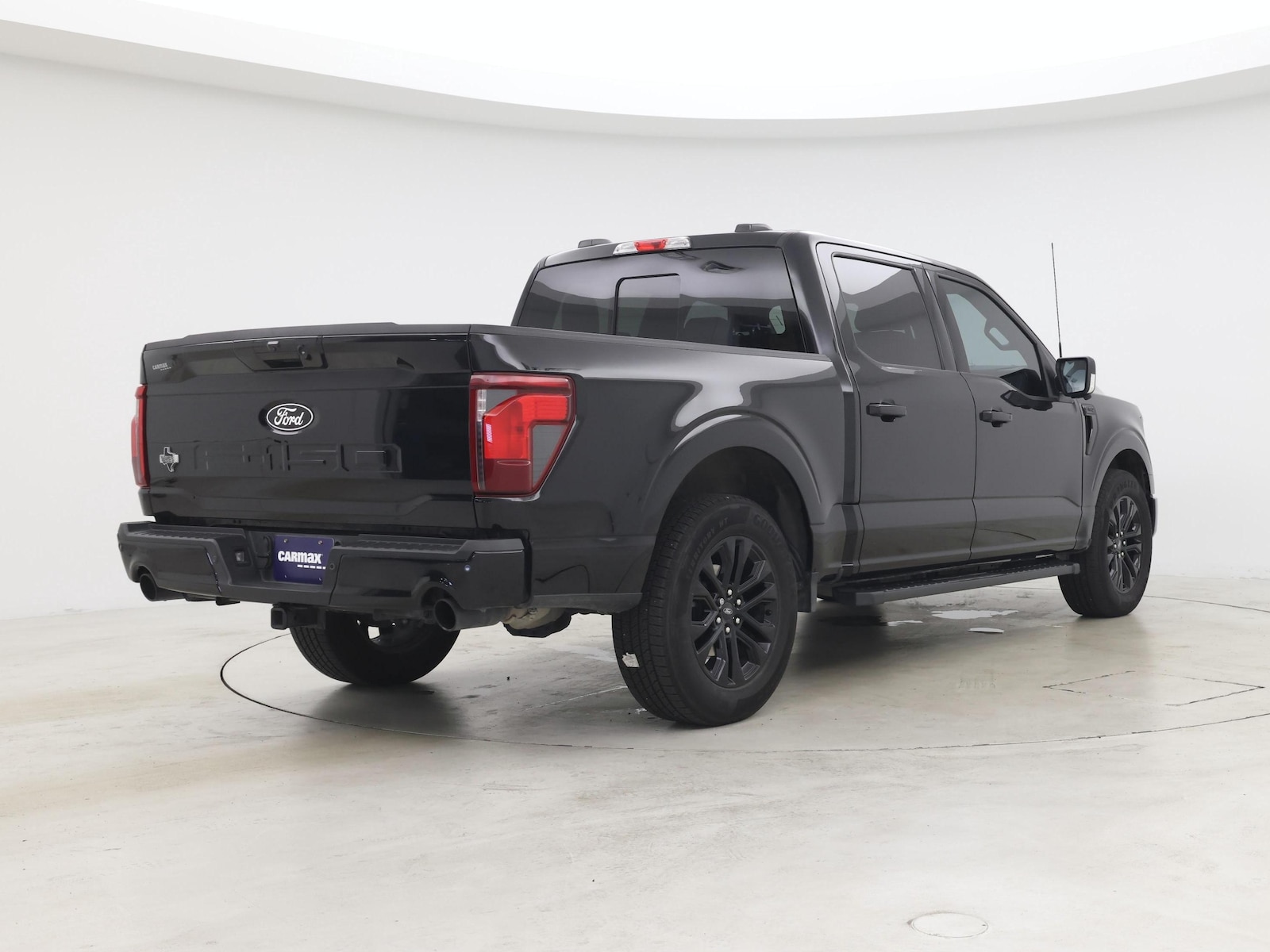 2025 Ford F-150 XLT - Photo 9