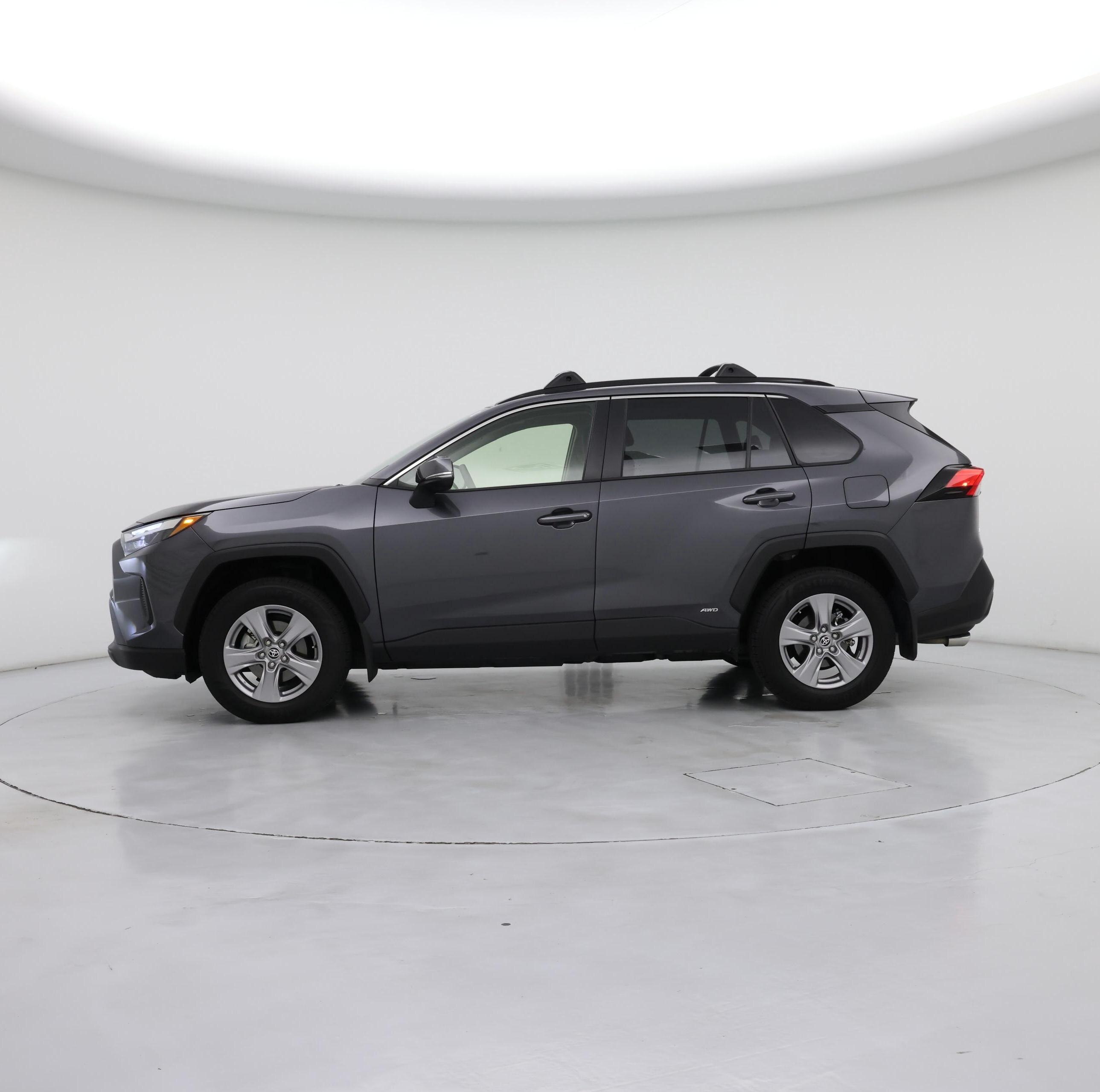 Thumbnail: 2025 Toyota RAV4 - 3