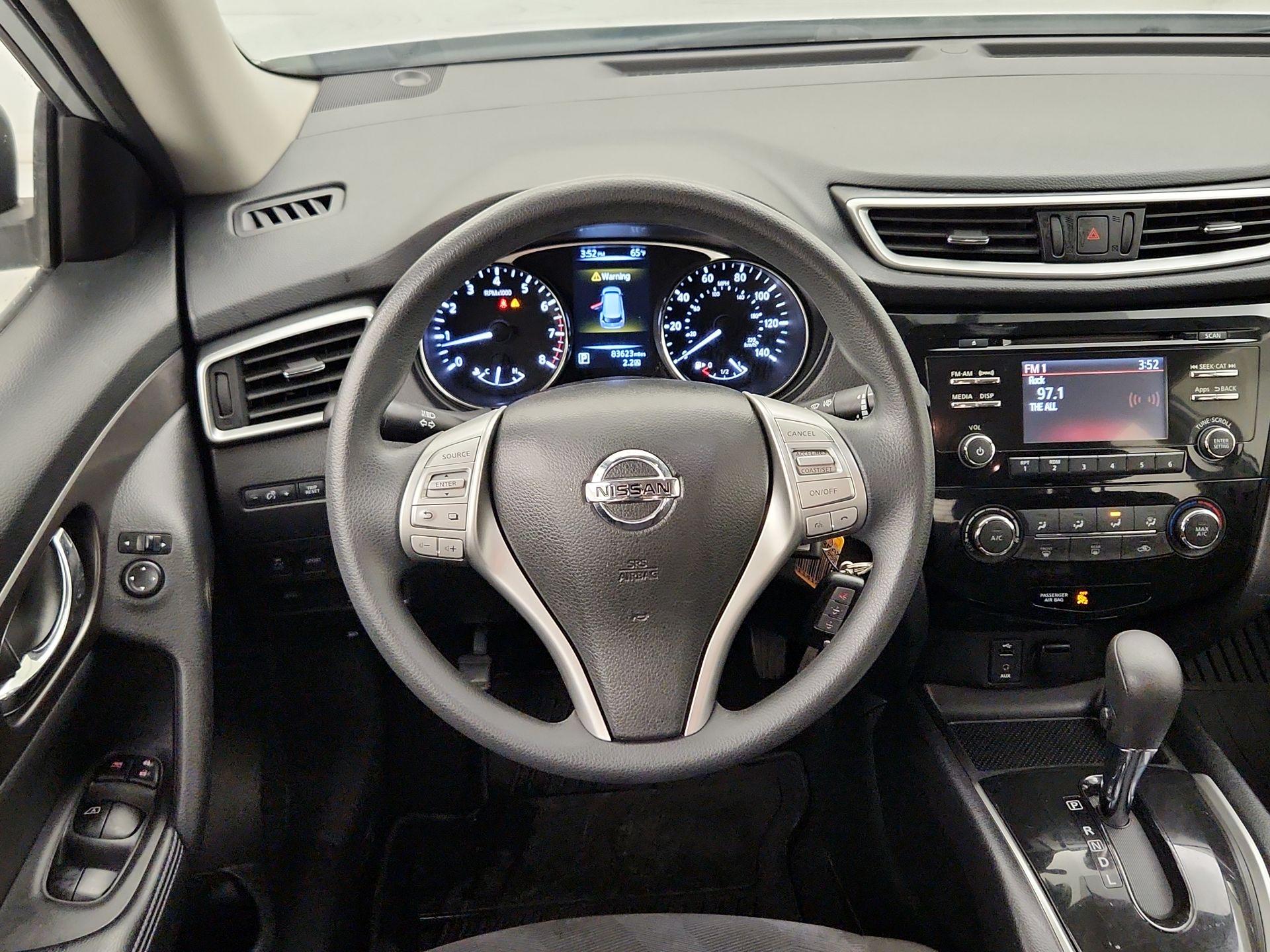Thumbnail: 2015 Nissan Rogue - 10