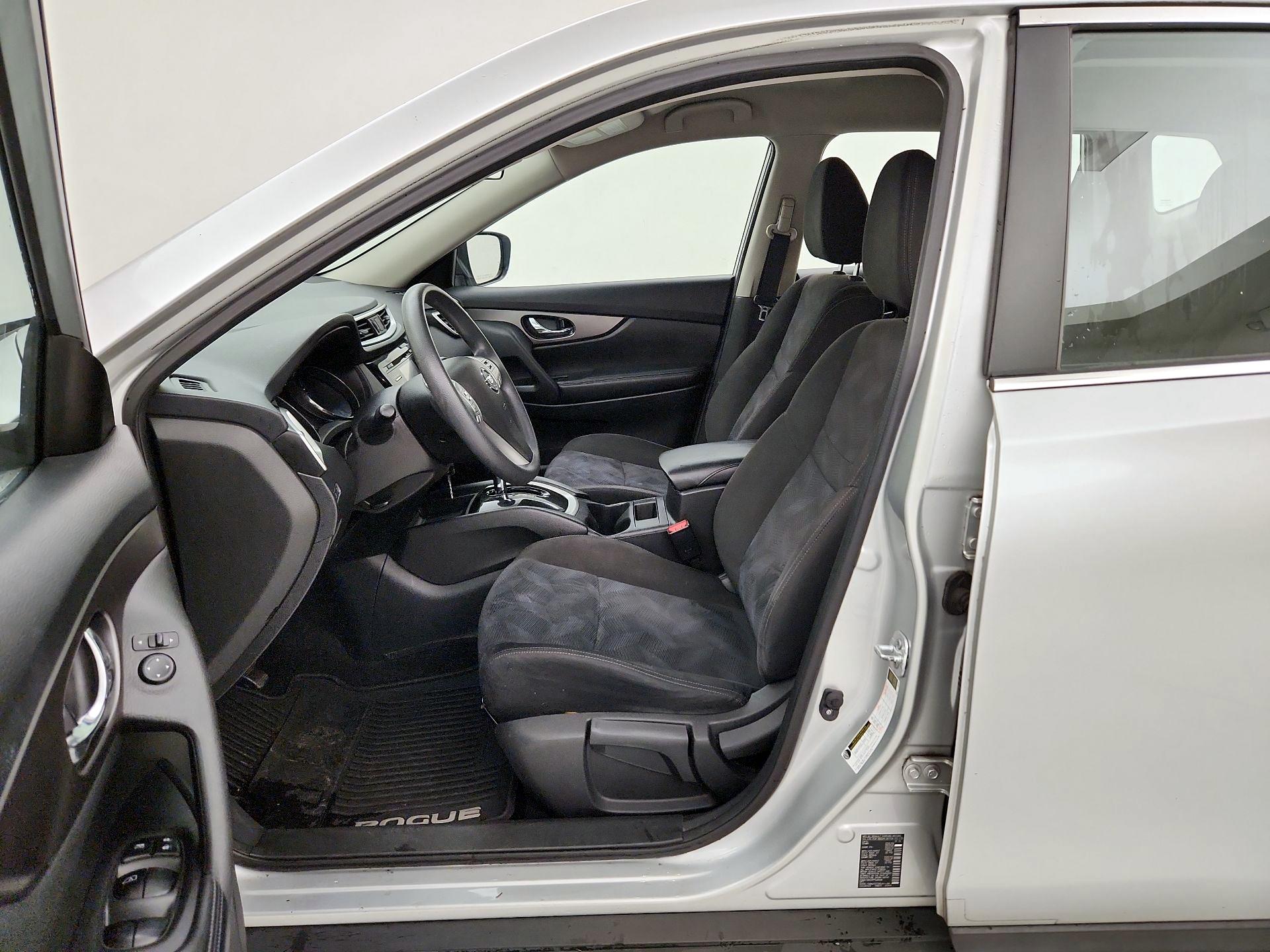 Thumbnail: 2015 Nissan Rogue - 11