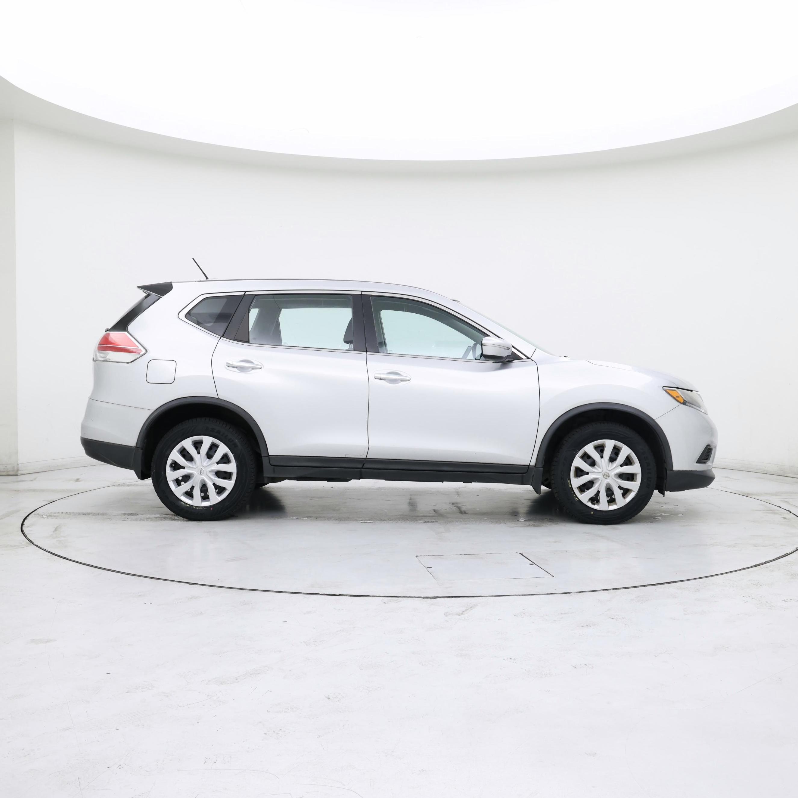 Thumbnail: 2015 Nissan Rogue - 7