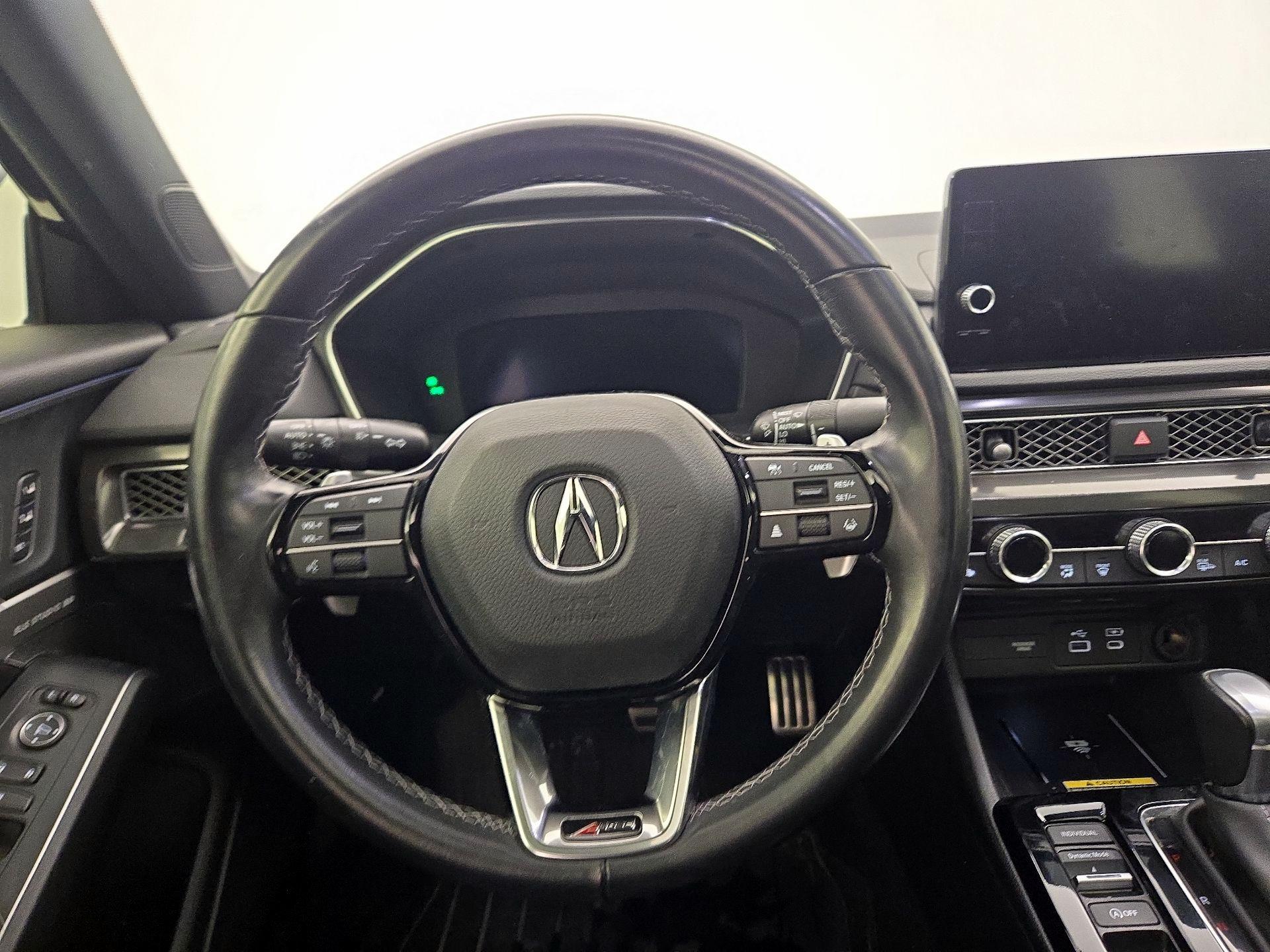 Thumbnail: 2023 Acura Integra - 10