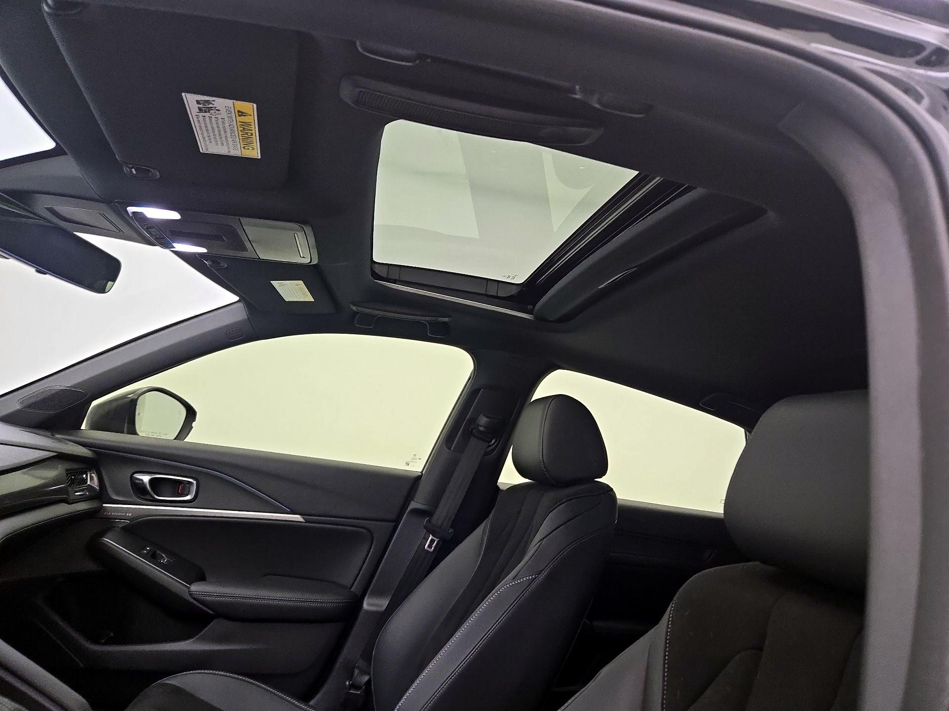 Thumbnail: 2023 Acura Integra - 19