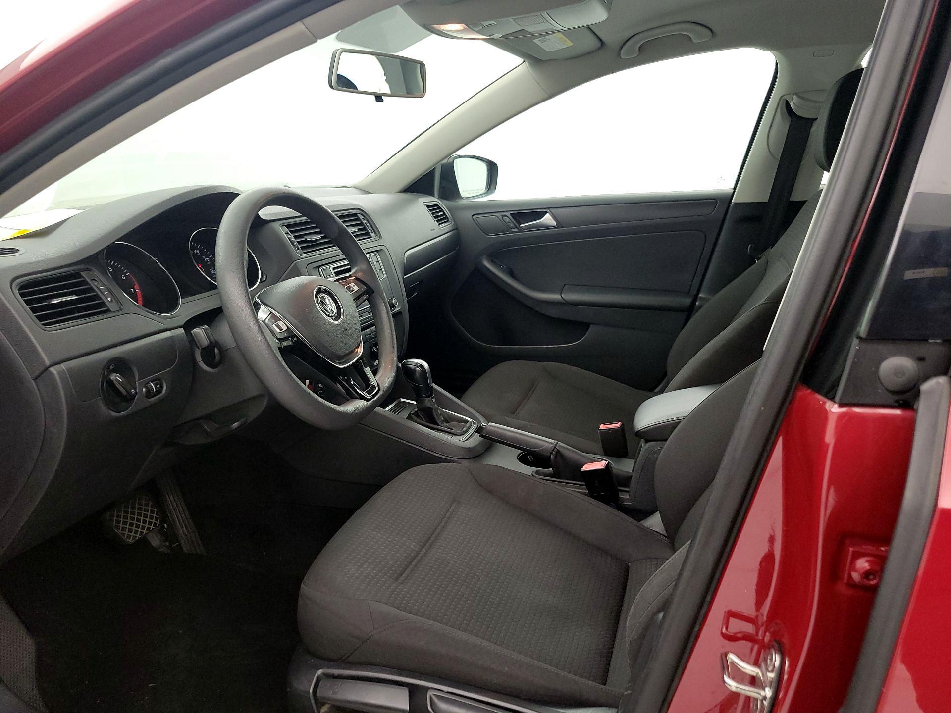 Thumbnail: 2016 Volkswagen Jetta - 11