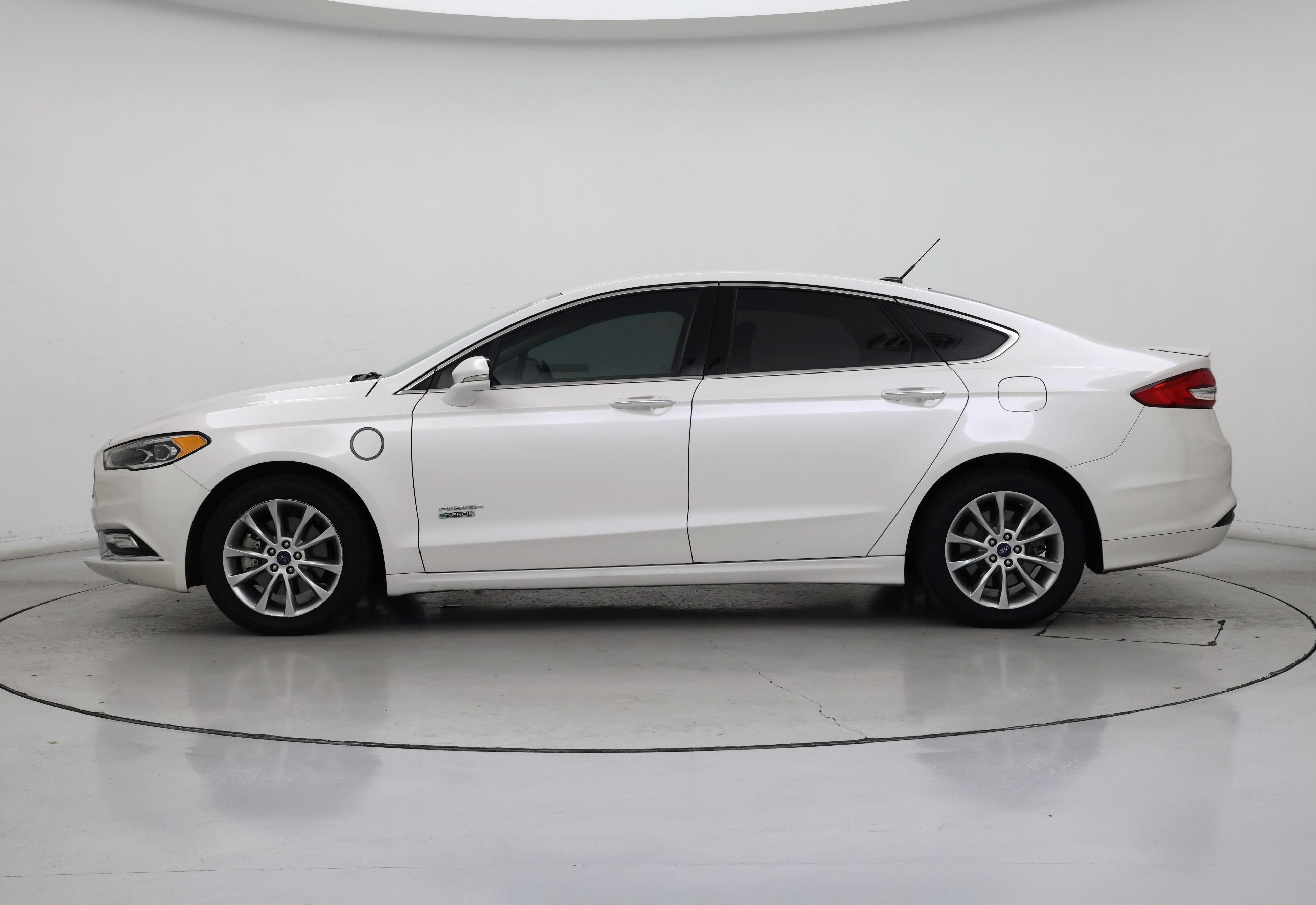 Thumbnail: 2017 Ford Fusion - 3