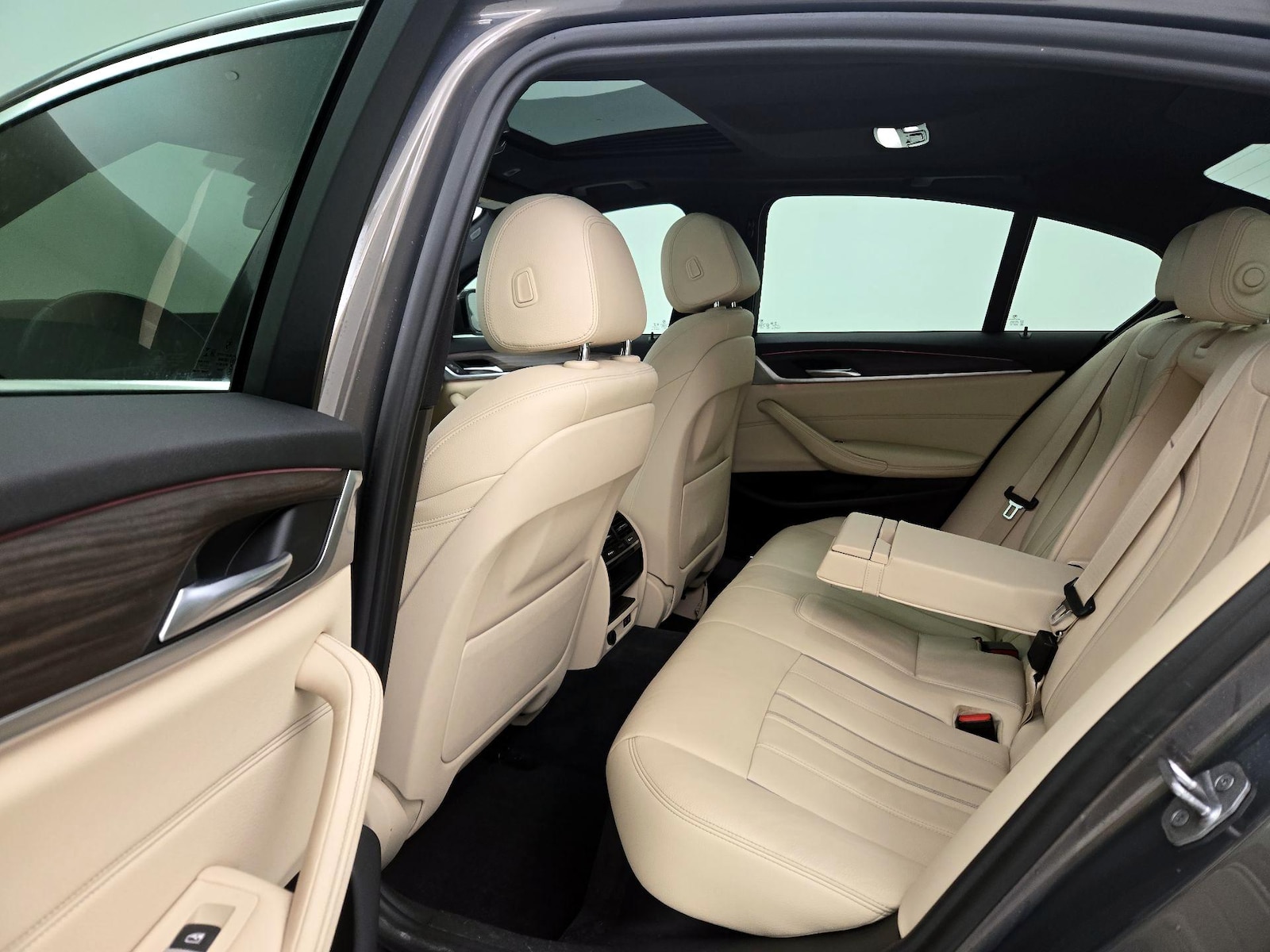 2020 BMW 5 Series 530i - Photo 22