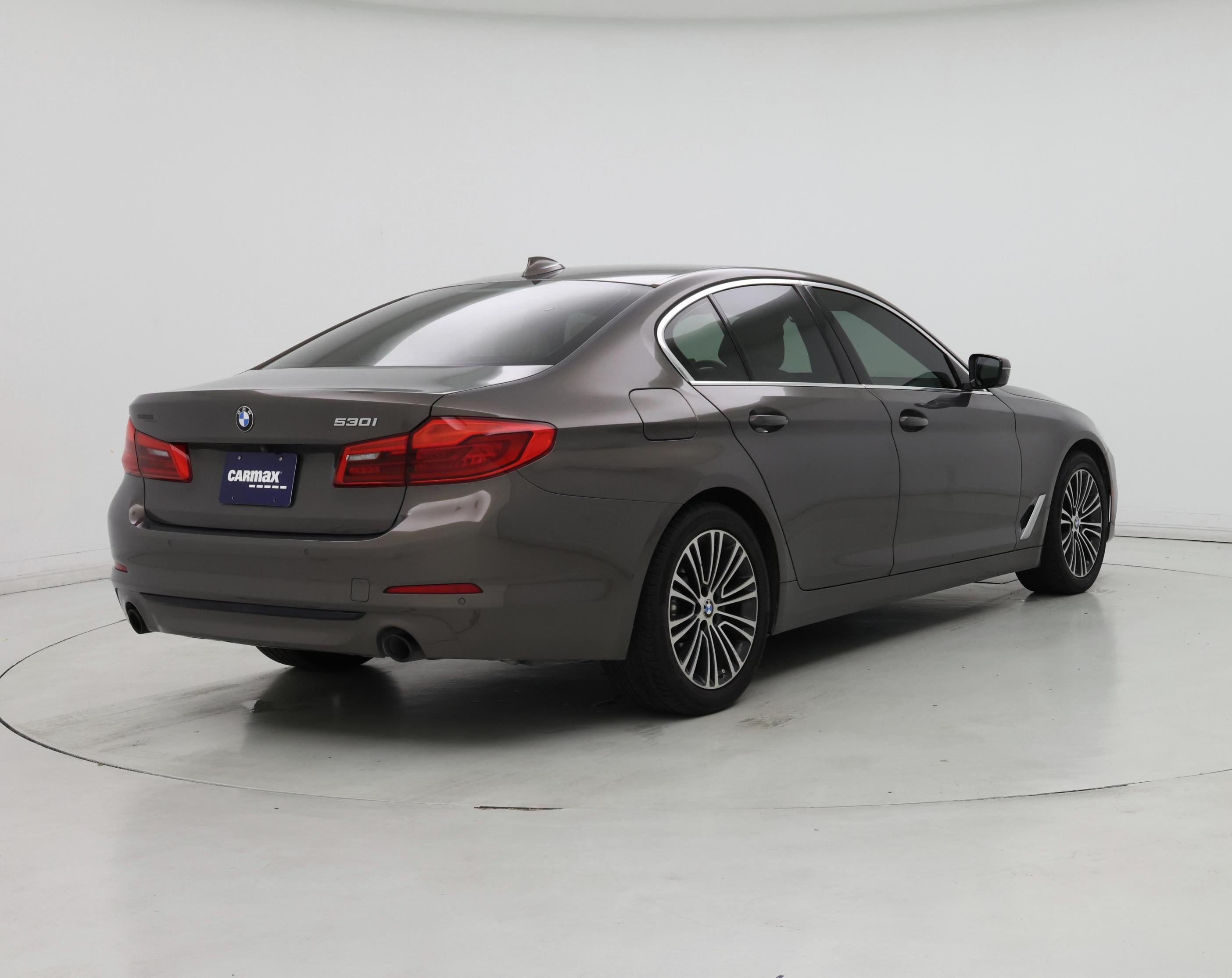 Thumbnail: 2020 BMW 5 Series - 8