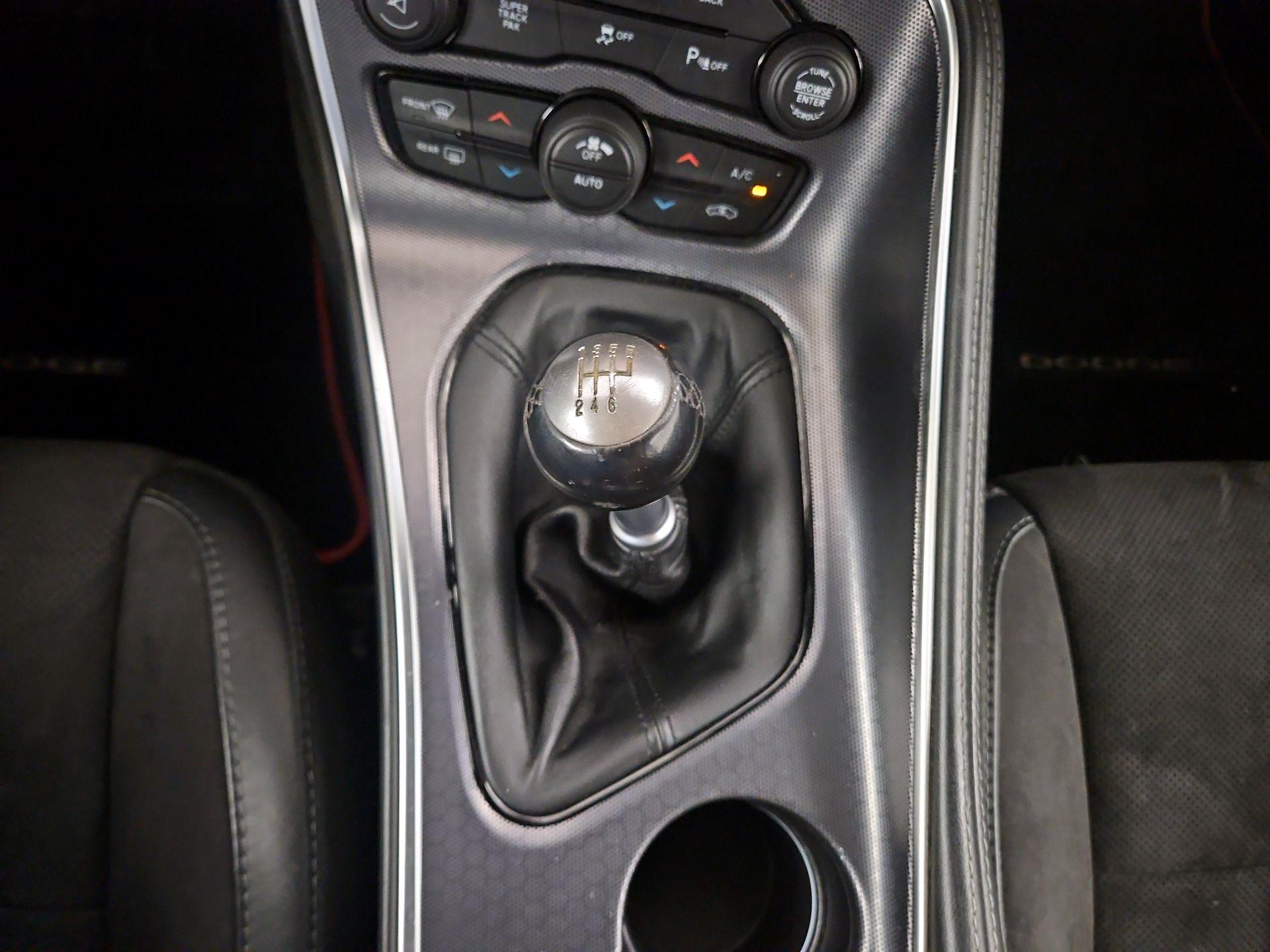 Thumbnail: 2015 Dodge Challenger - 16