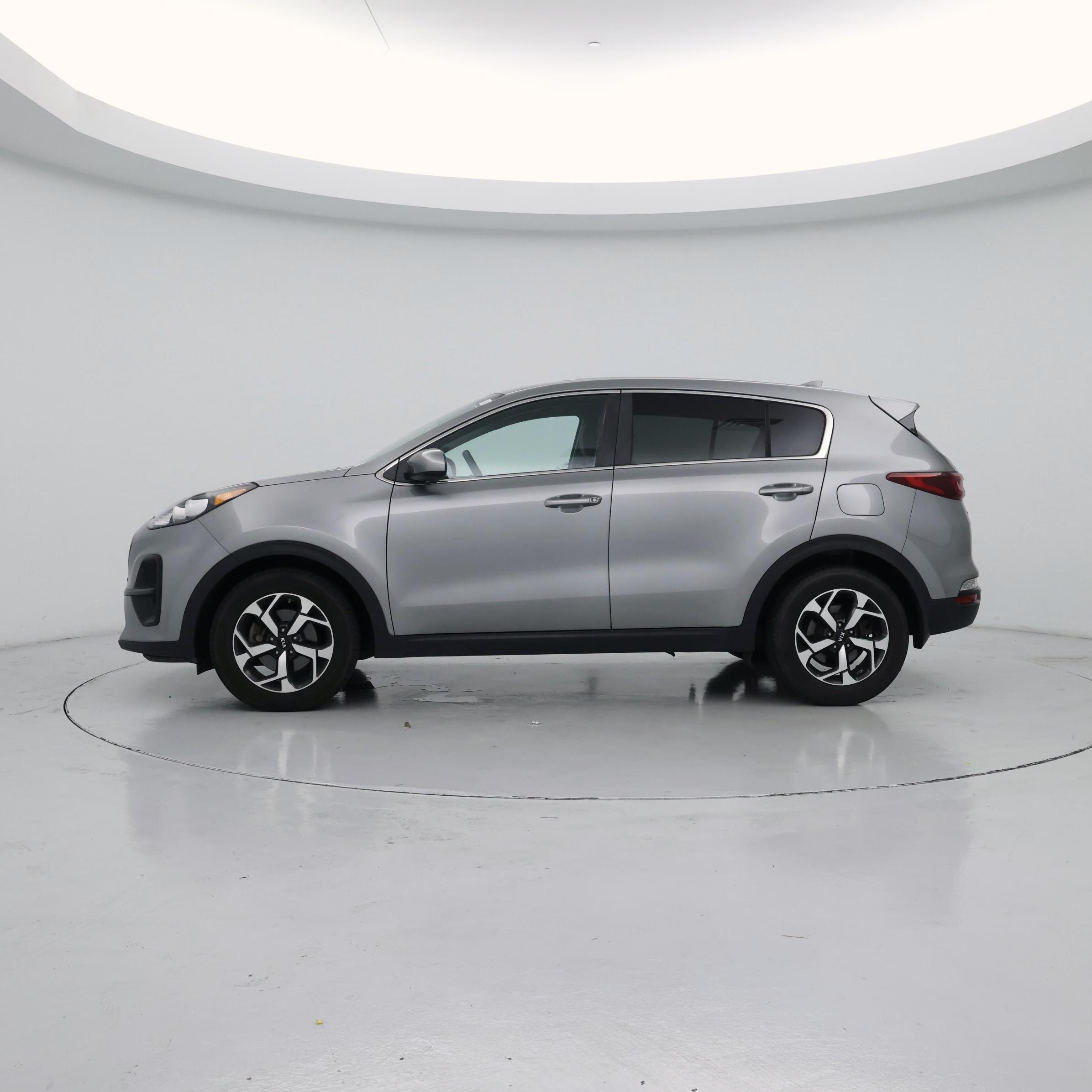 Thumbnail: 2020 Kia Sportage - 3