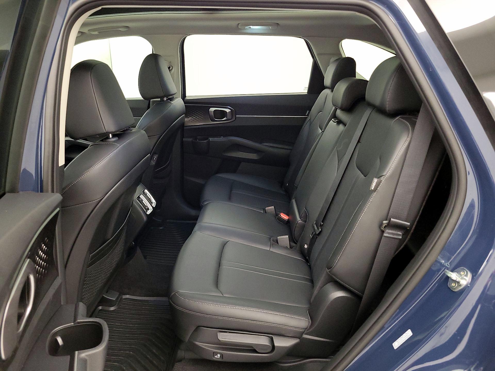 Thumbnail: 2026 Kia Sorento - 20