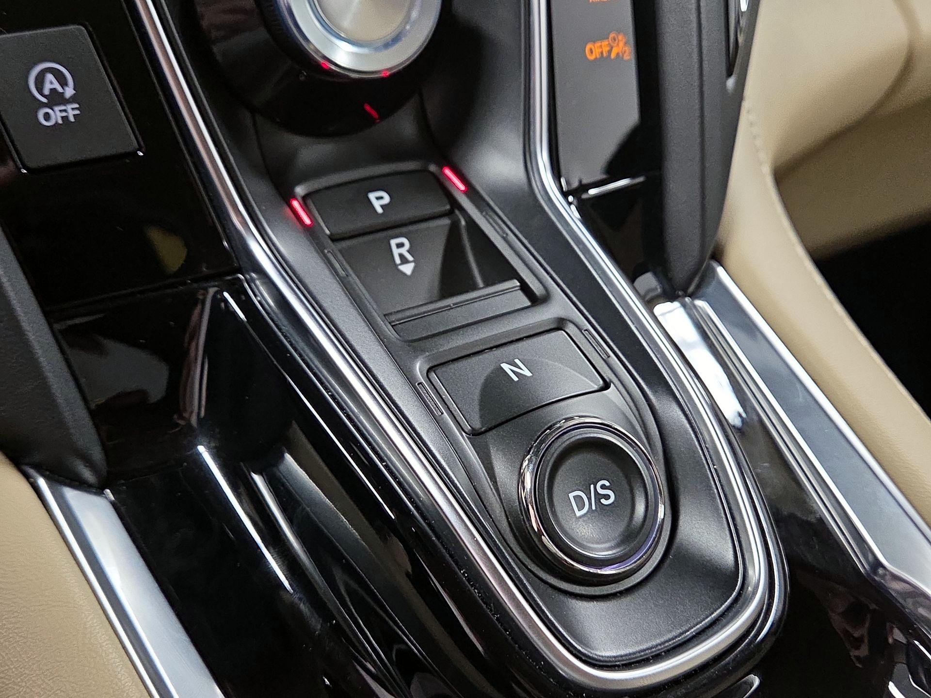 Thumbnail: 2021 Acura RDX - 18
