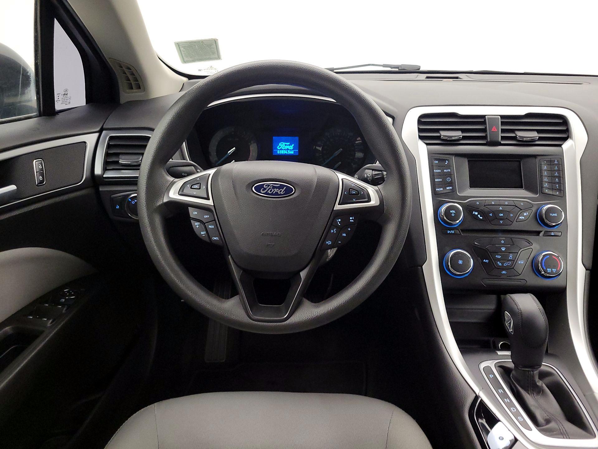 Thumbnail: 2015 Ford Fusion - 10