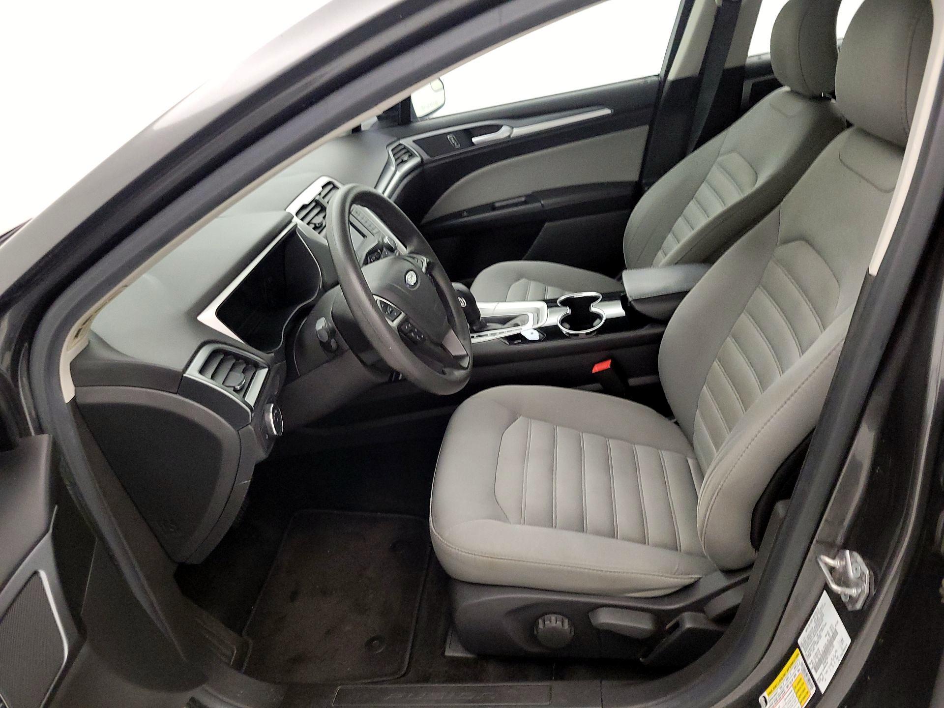 Thumbnail: 2015 Ford Fusion - 11